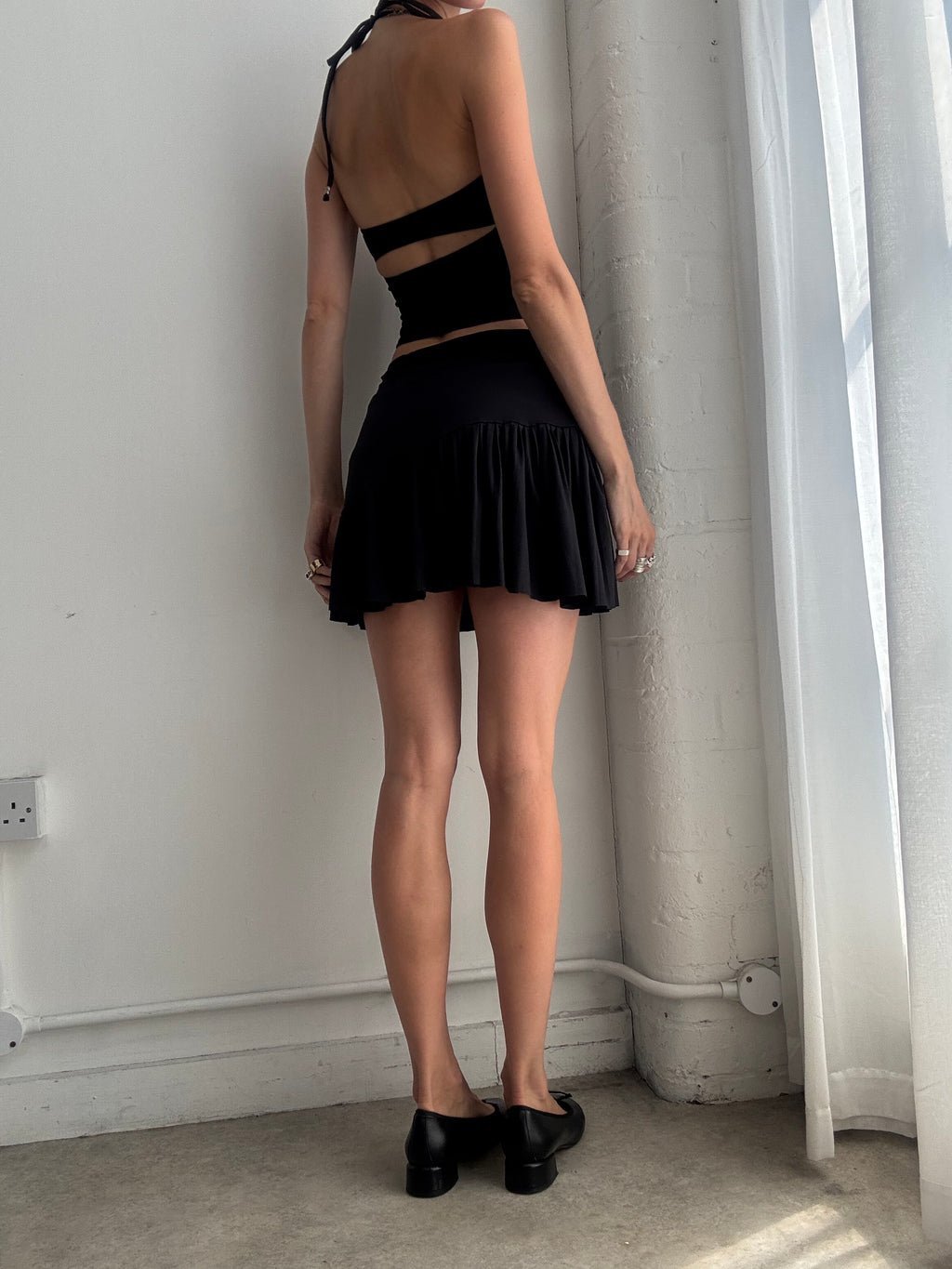Vintage Y2K Black Ruffle Mini Skirt / Skort – Low Rise Asymmetric Skirt - Size S