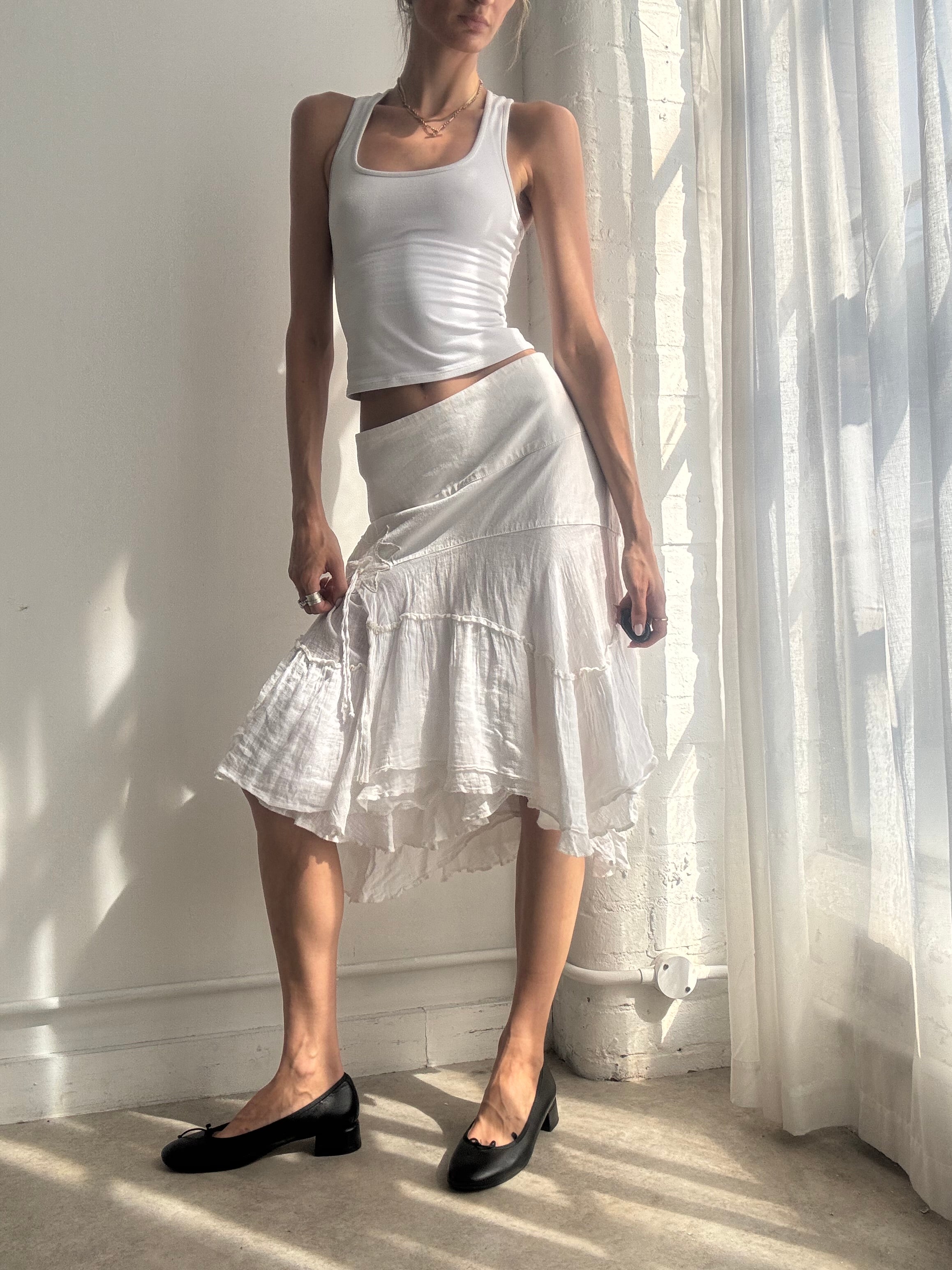 Vintage Y2K White Cotton Asymmetric Tiered Midi Skirt - Size M