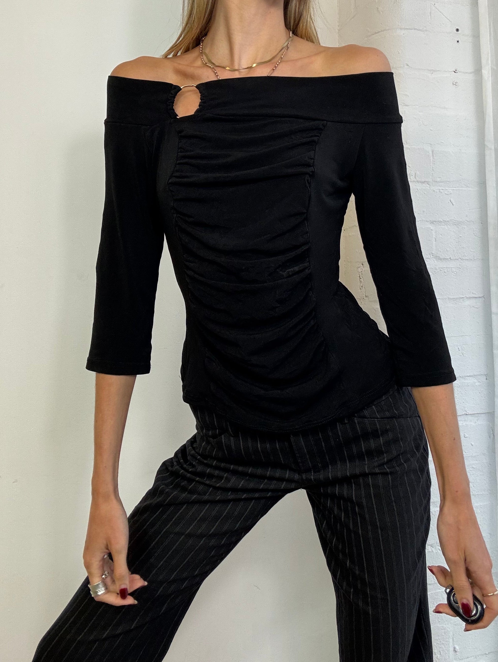 Vintage Y2K off the shoulder o-ring top