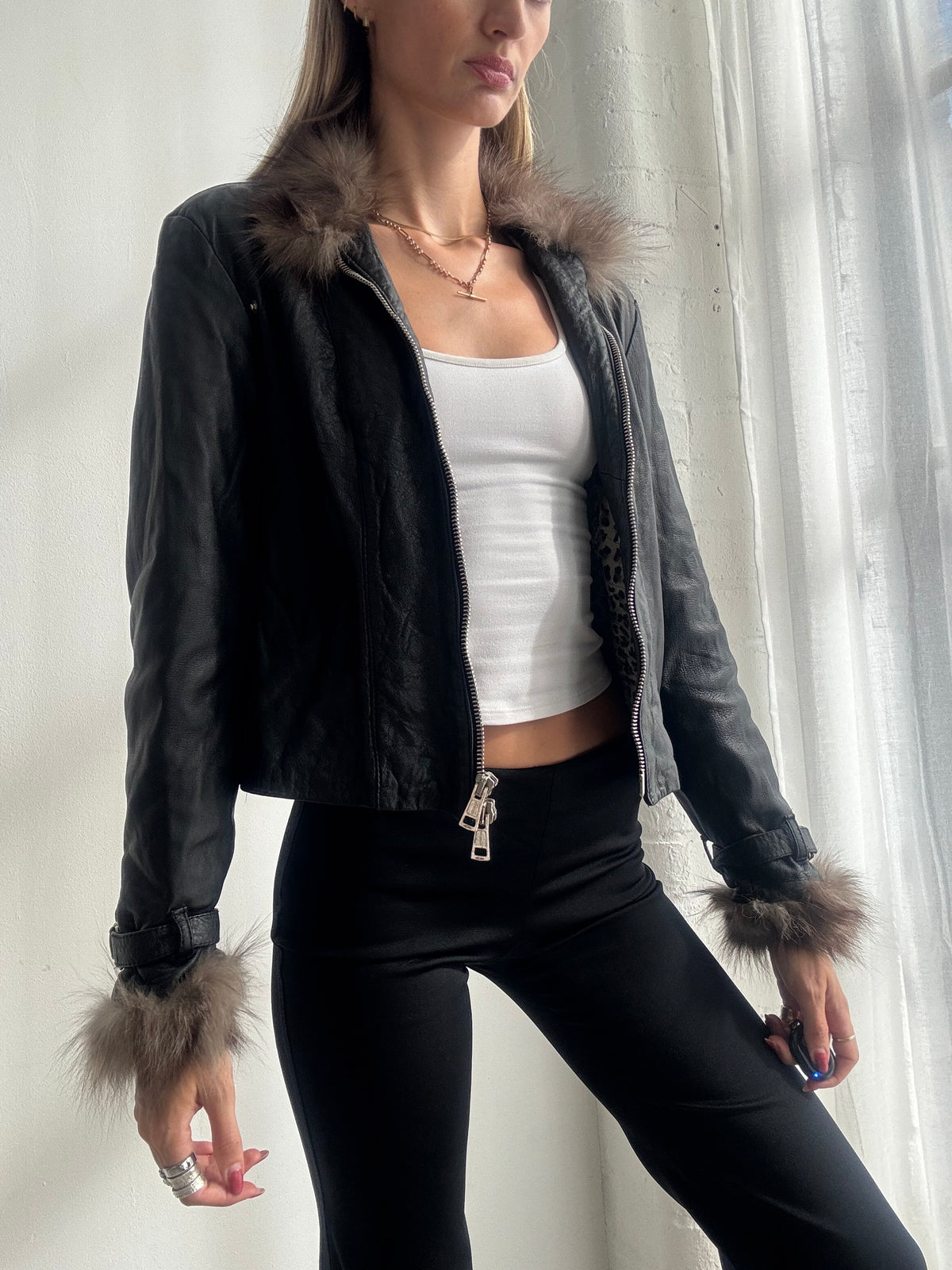 Vintage Y2K Black Leather Jacket with Fox Fur Trim - Size S