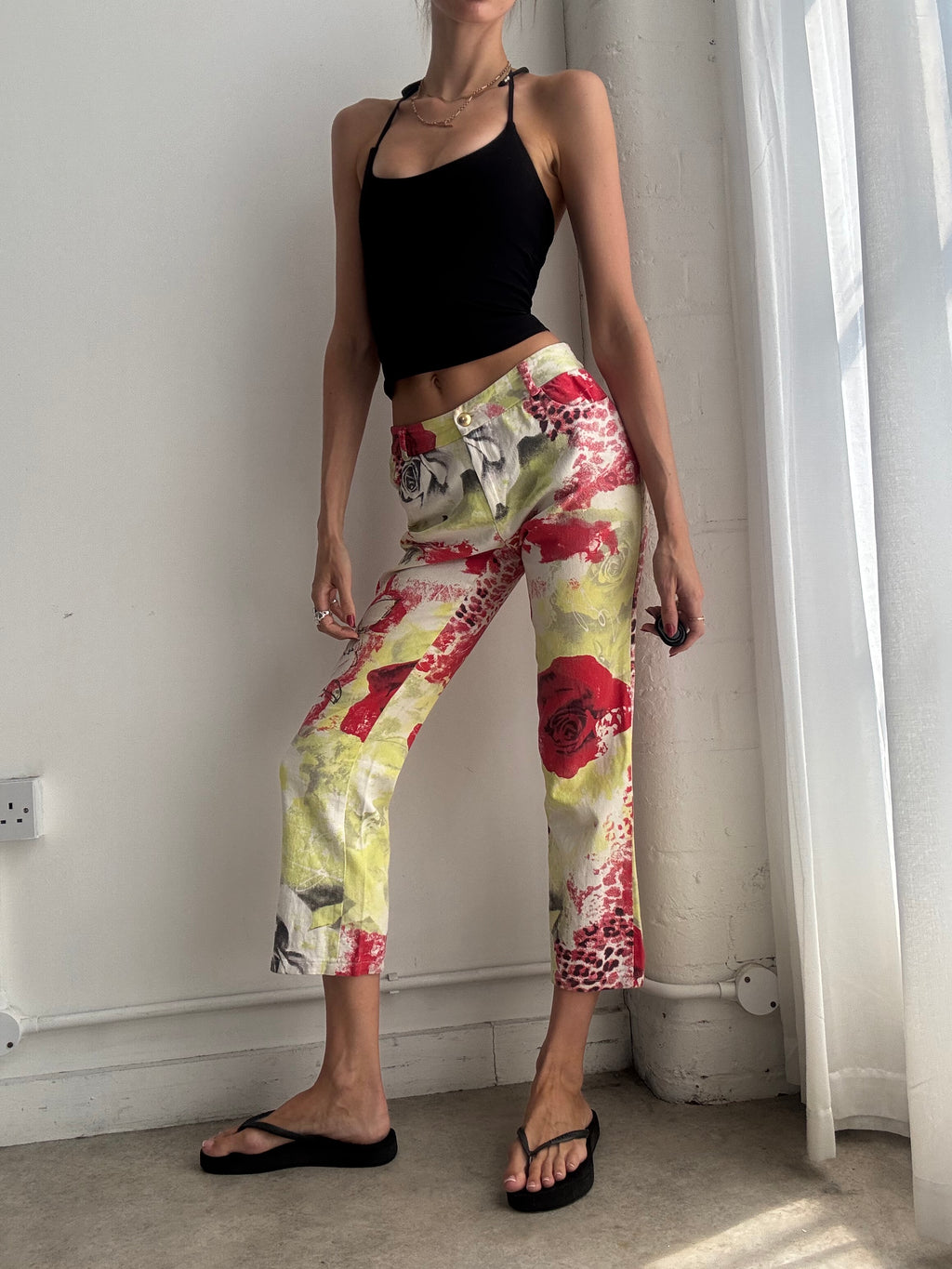Vintage Y2K Floral Capri Trousers – Low Rise Rose Print Pants - Size XS
