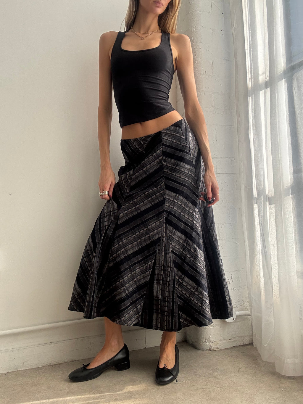 Vintage Y2K black & grey striped midi skirt