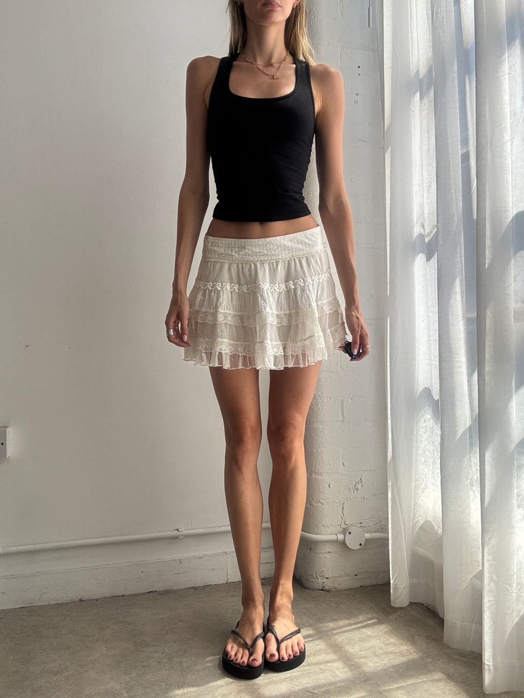 Vintage White Lace Mini Skirt Y2K - Size XS
