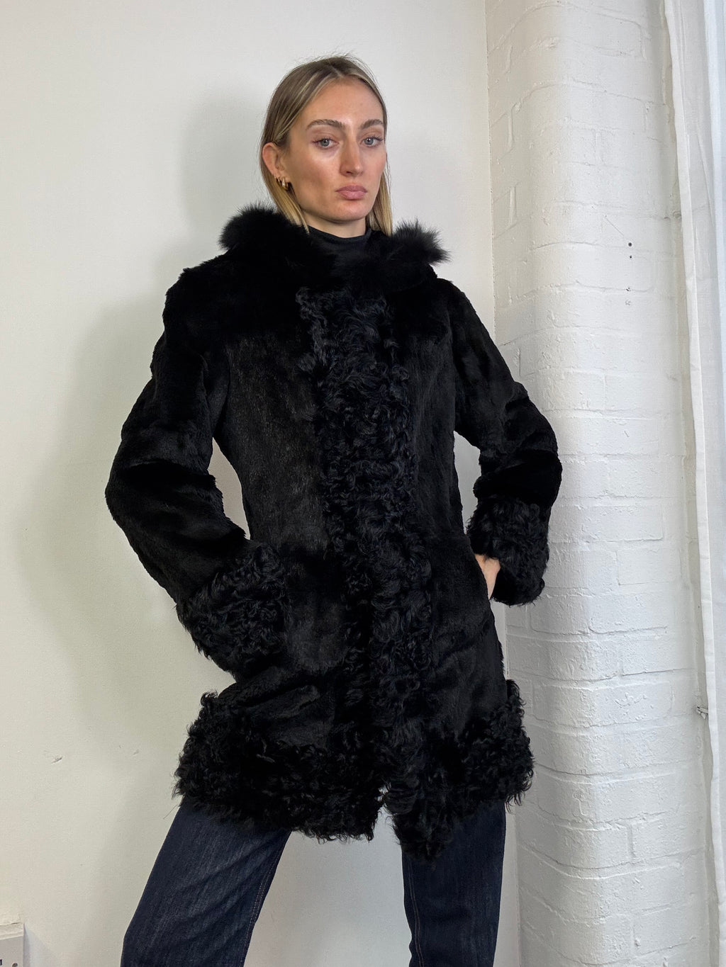 Vintage 90s hooded fur coat black