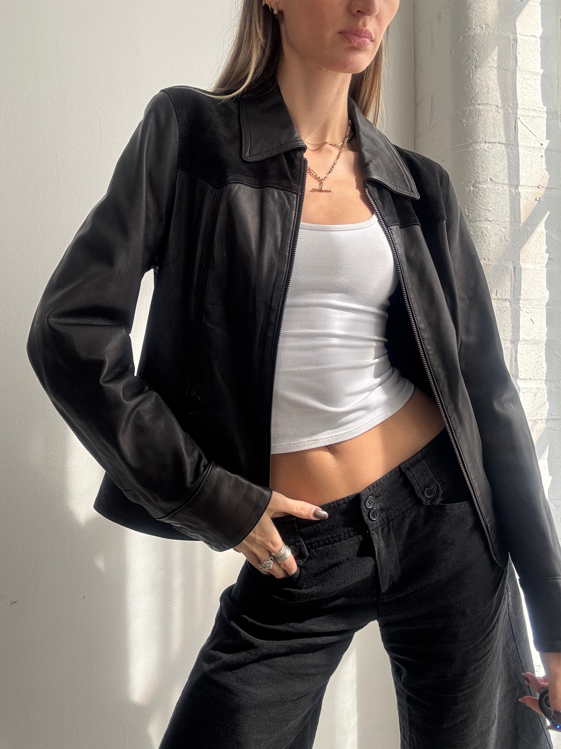 Vintage Y2K black fitted leather jacket - Size S