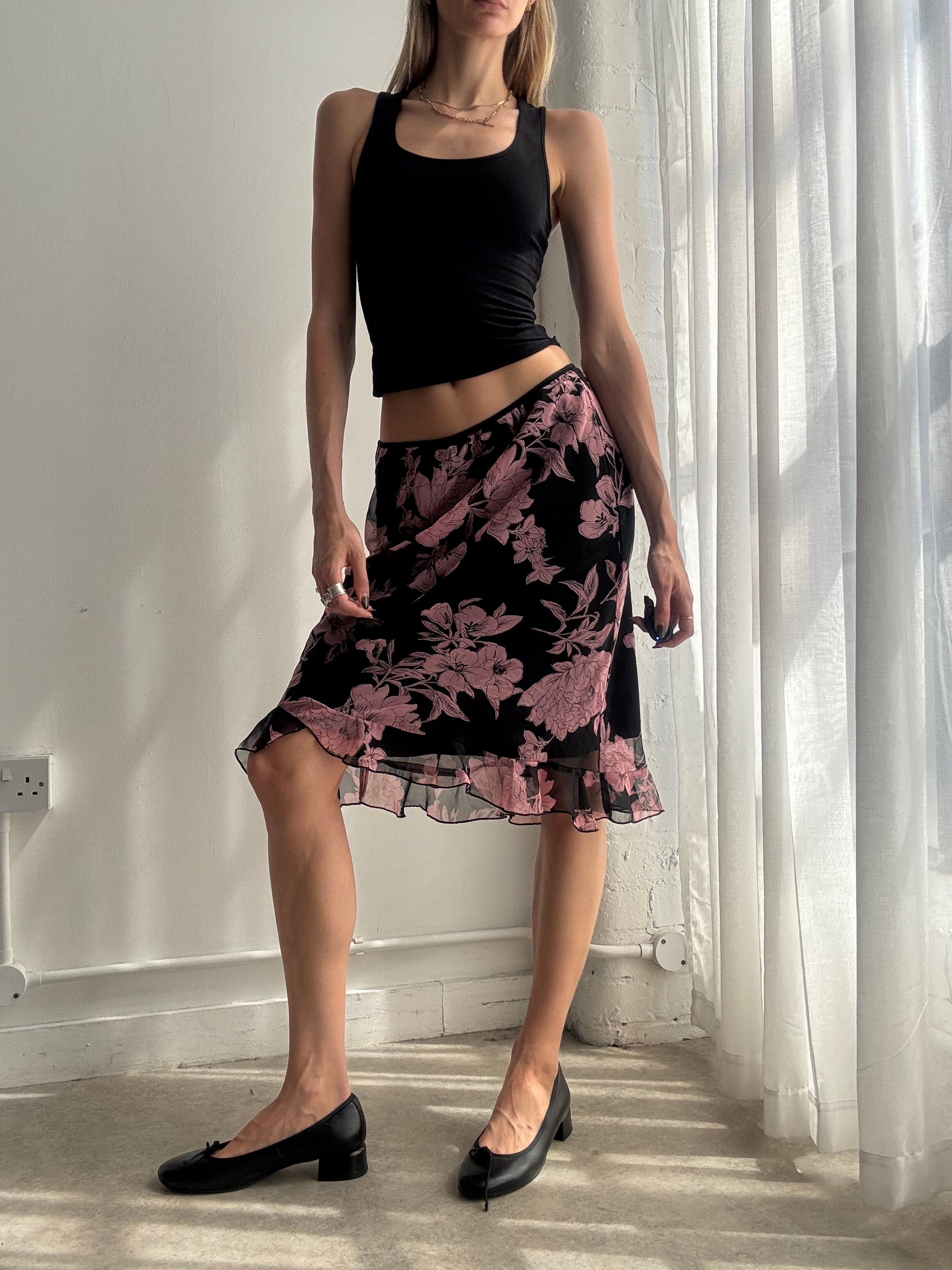 Vintage y2k black floral mesh midi skirt - size XS/S