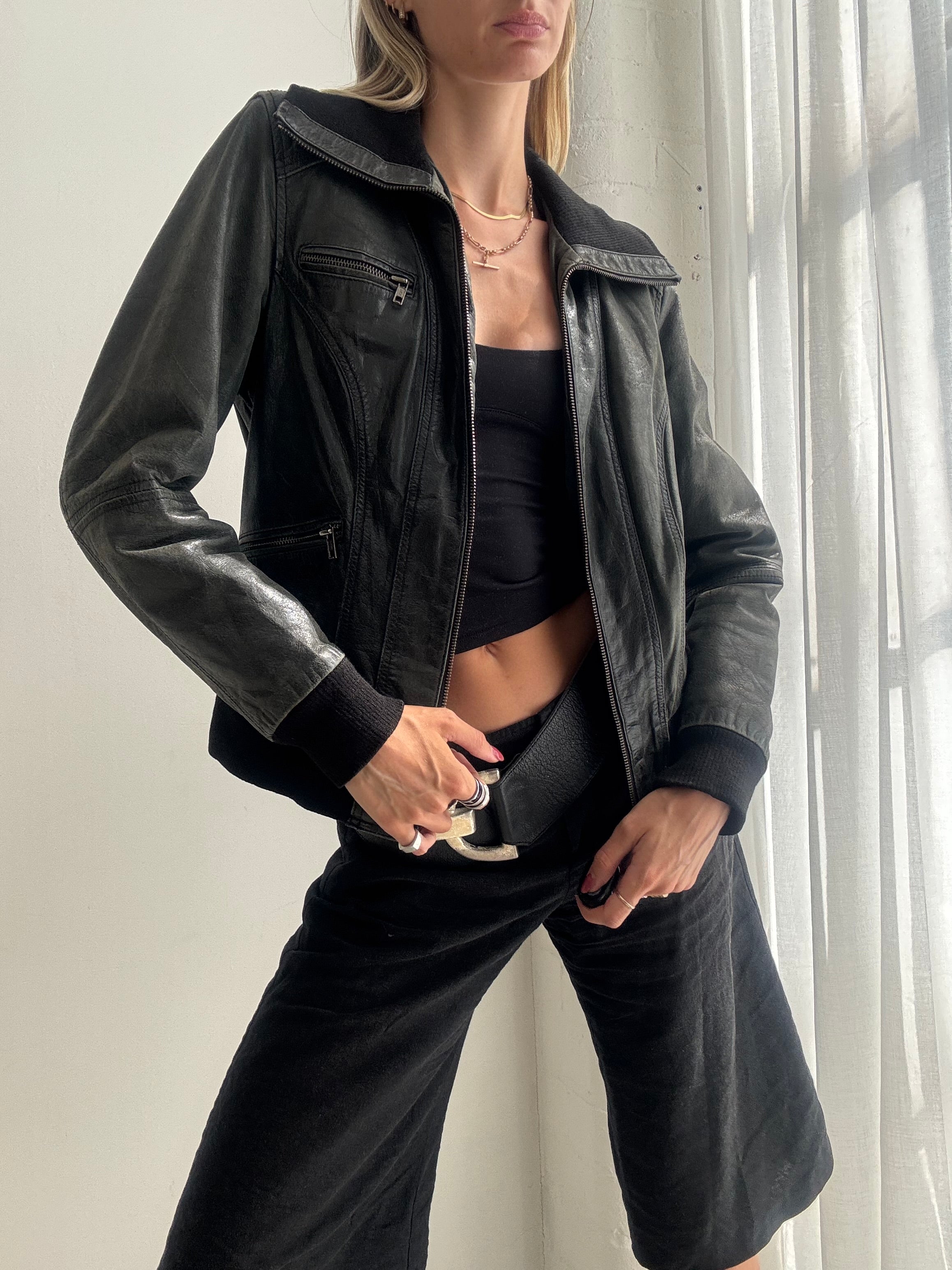 Vintage 90s Black Leather Bomber Jacket - Size M/L