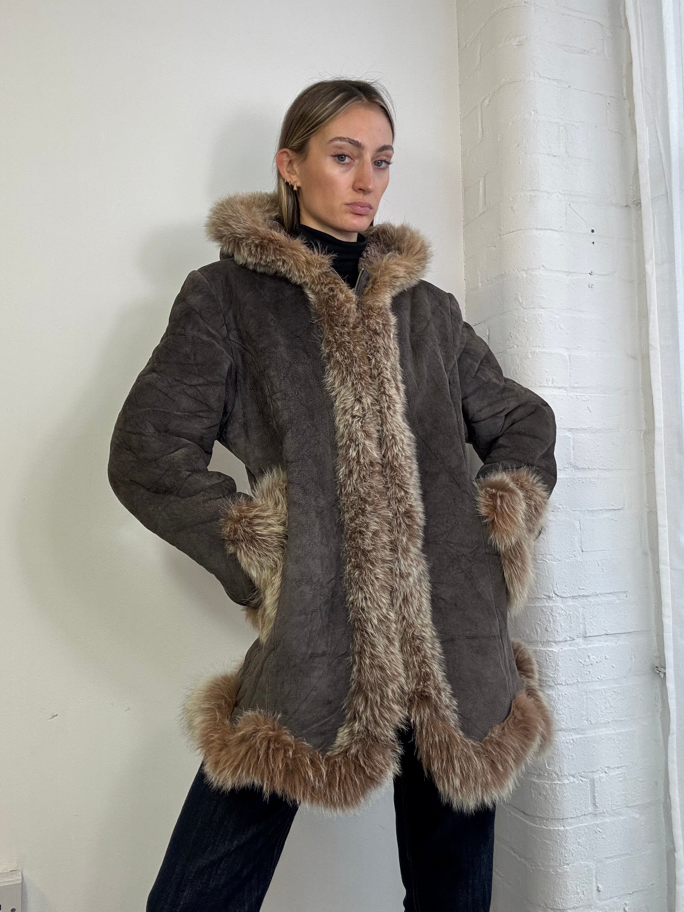 Vintage 90s hooded sheepskin coat fur trim