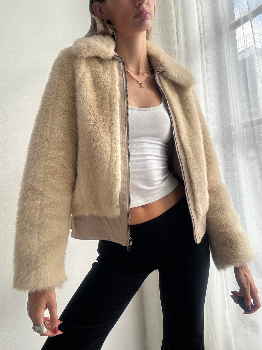 Vintage Y2K Cream Faux Fur Cropped Bomber Jacket - Size M