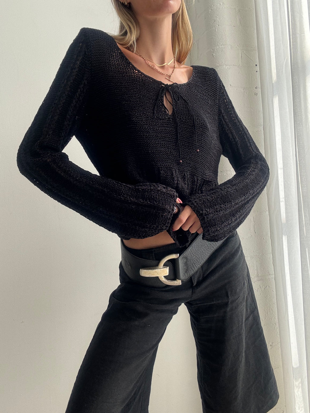 Vintage Y2K Black Knit Flared Sleeve Top Jumper - Size L