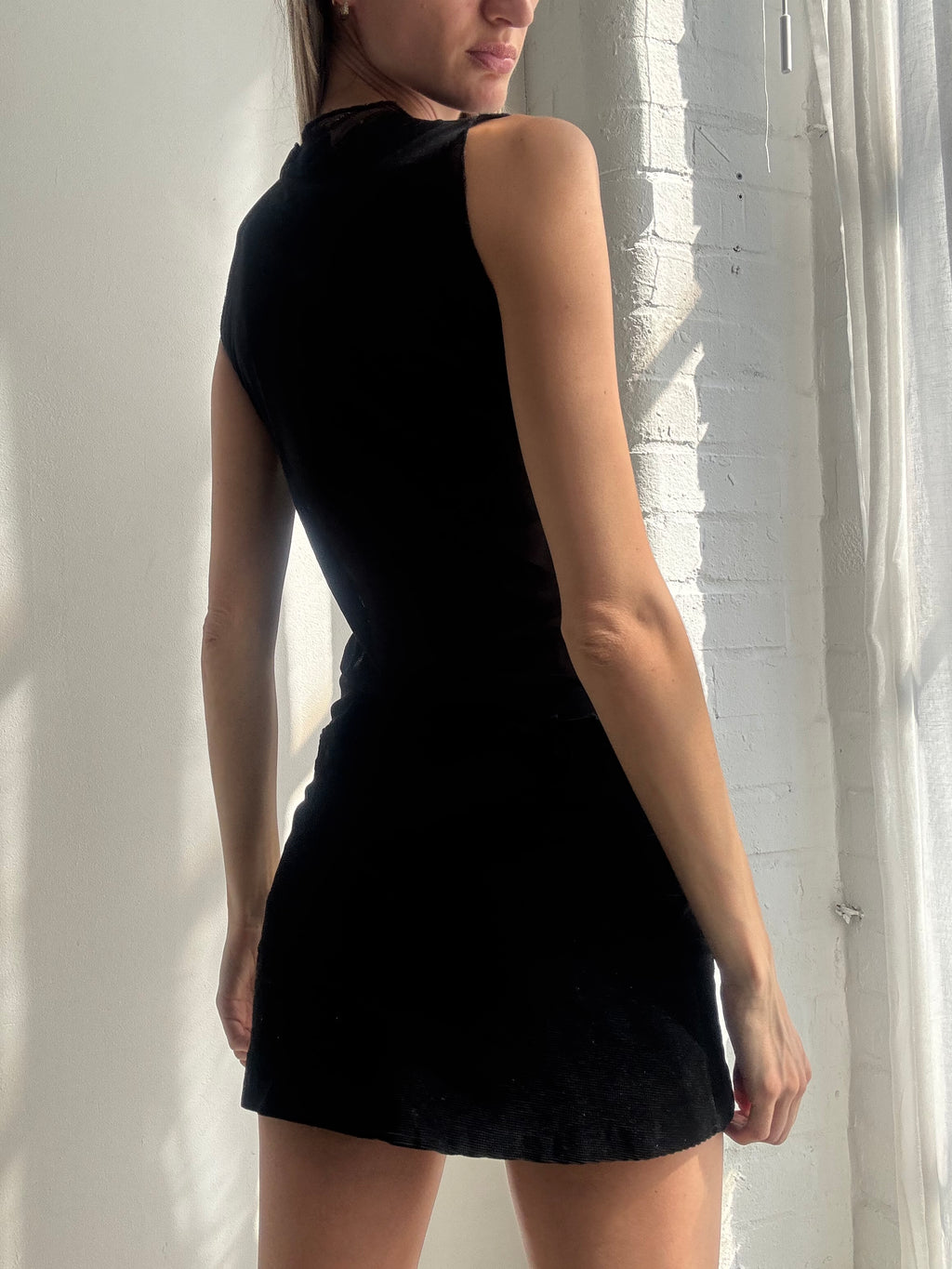 Vintage Y2K black ruffle mesh tank top - size S