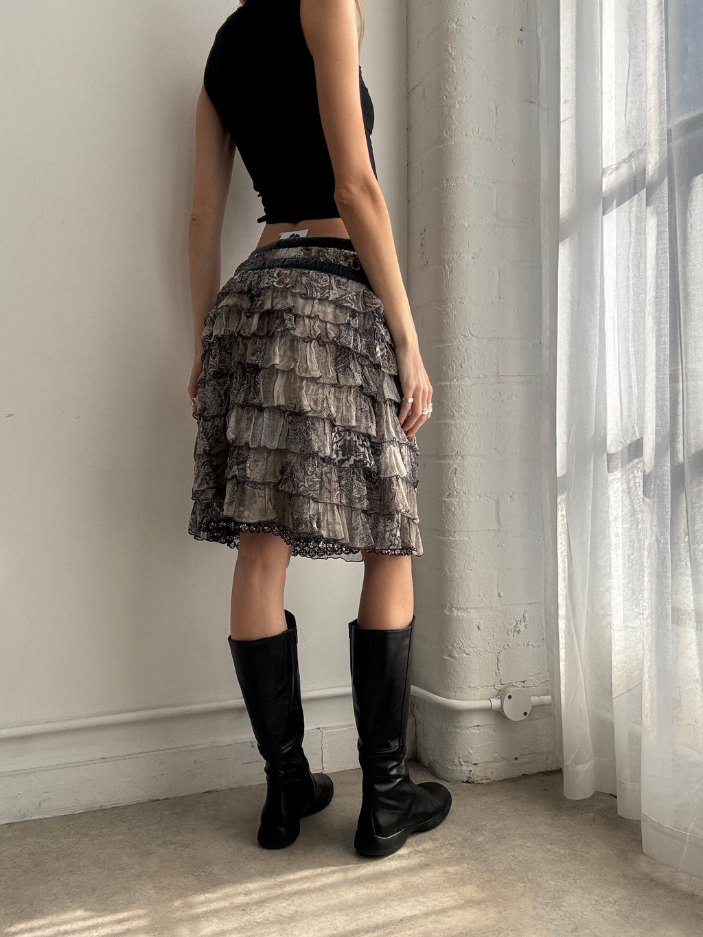 Vintage Y2K tiered ruffle mini skirt beaded
