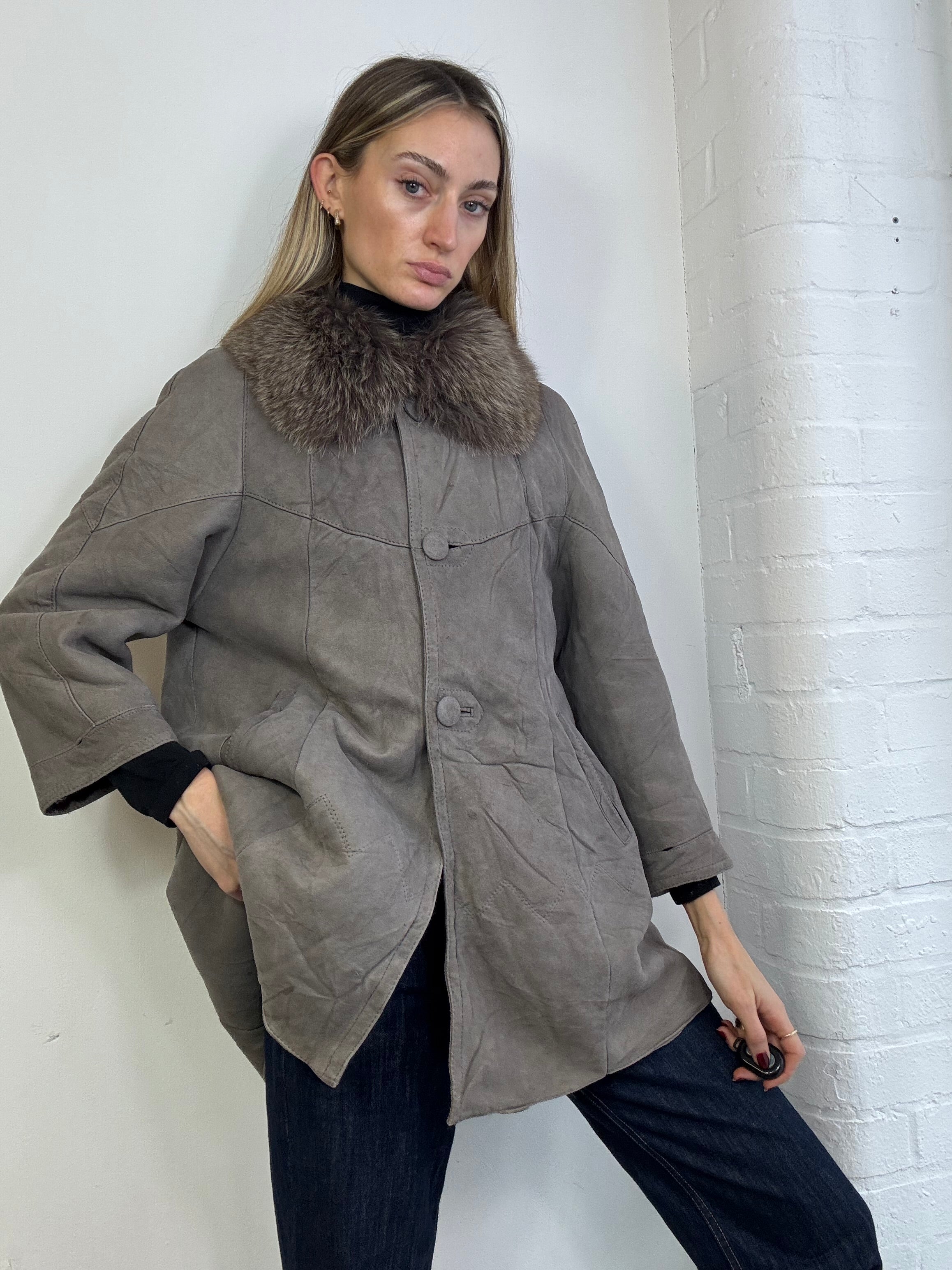 Vintage sheepskin coat with fur collar