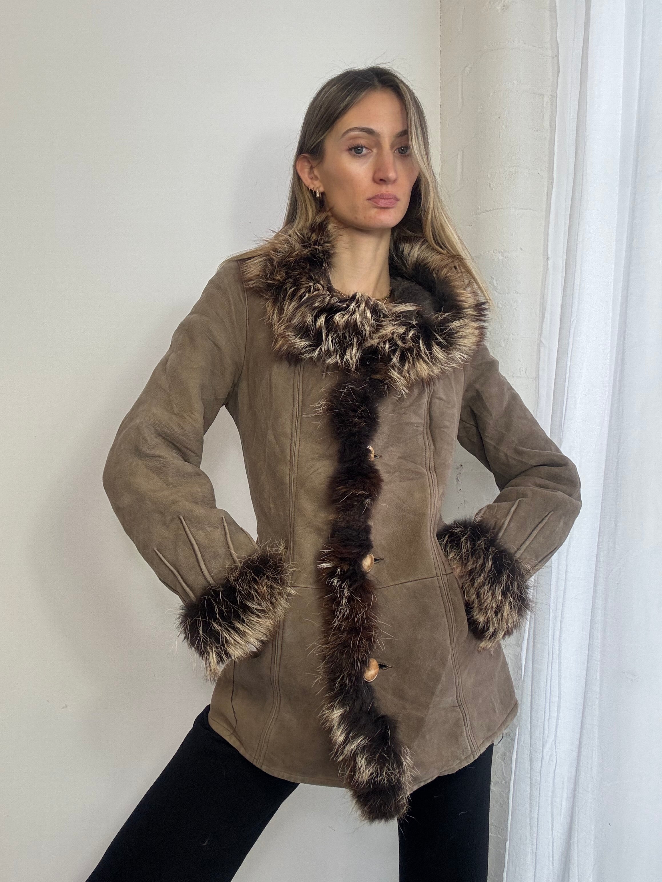 Vintage 90s brown suede coat fur trim