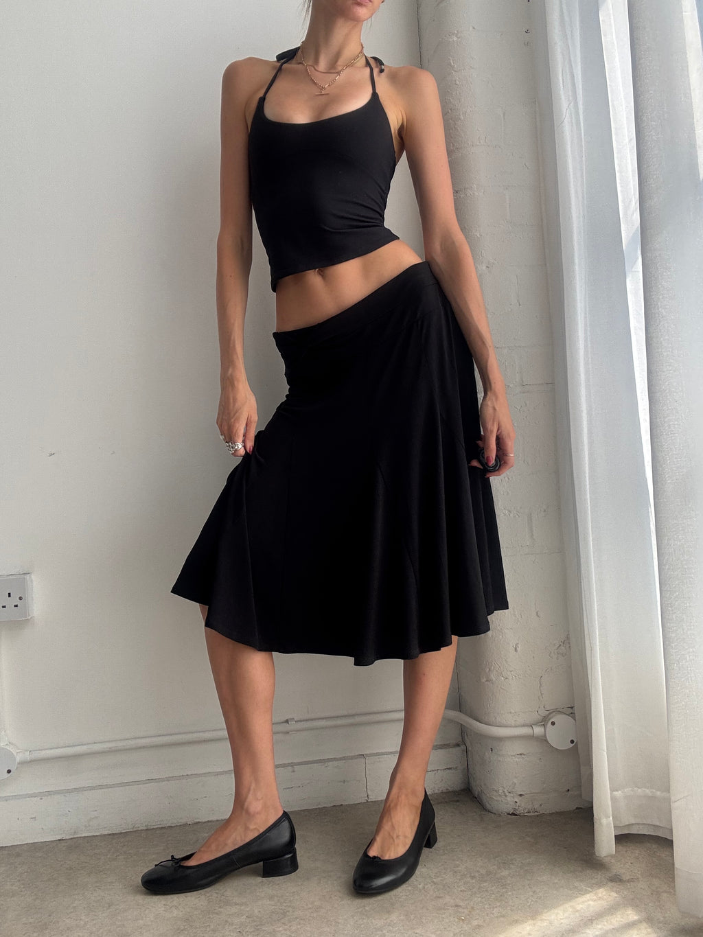 Vintage Y2K Black Asymmetric Slinky Midi Skirt – Low Rise Flared Skirt