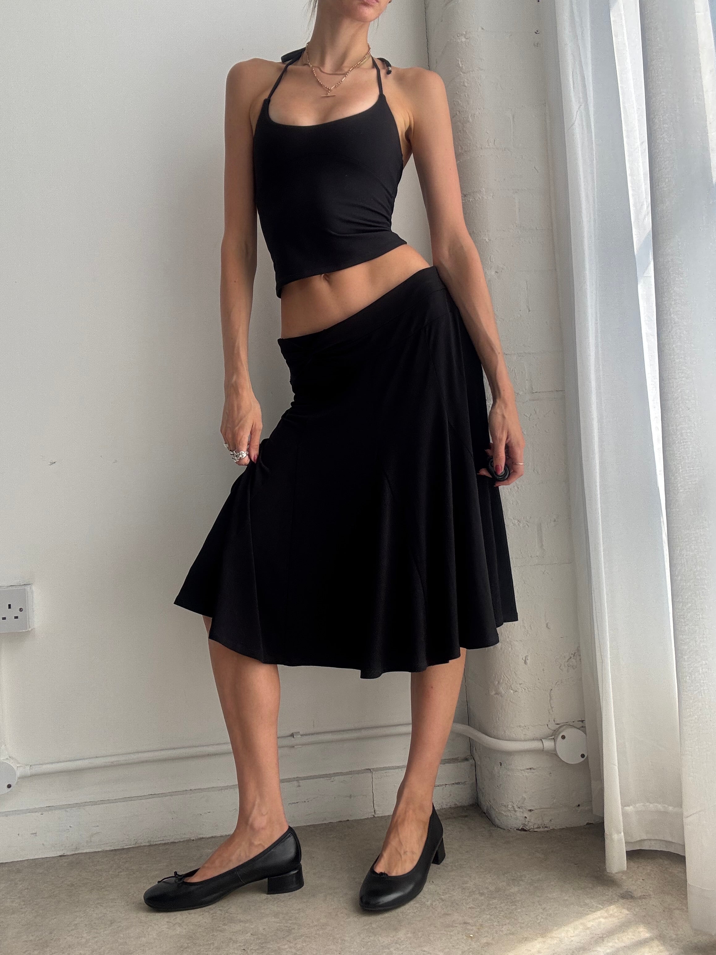Vintage Y2K Black Asymmetric Slinky Midi Skirt – Low Rise Flared Skirt
