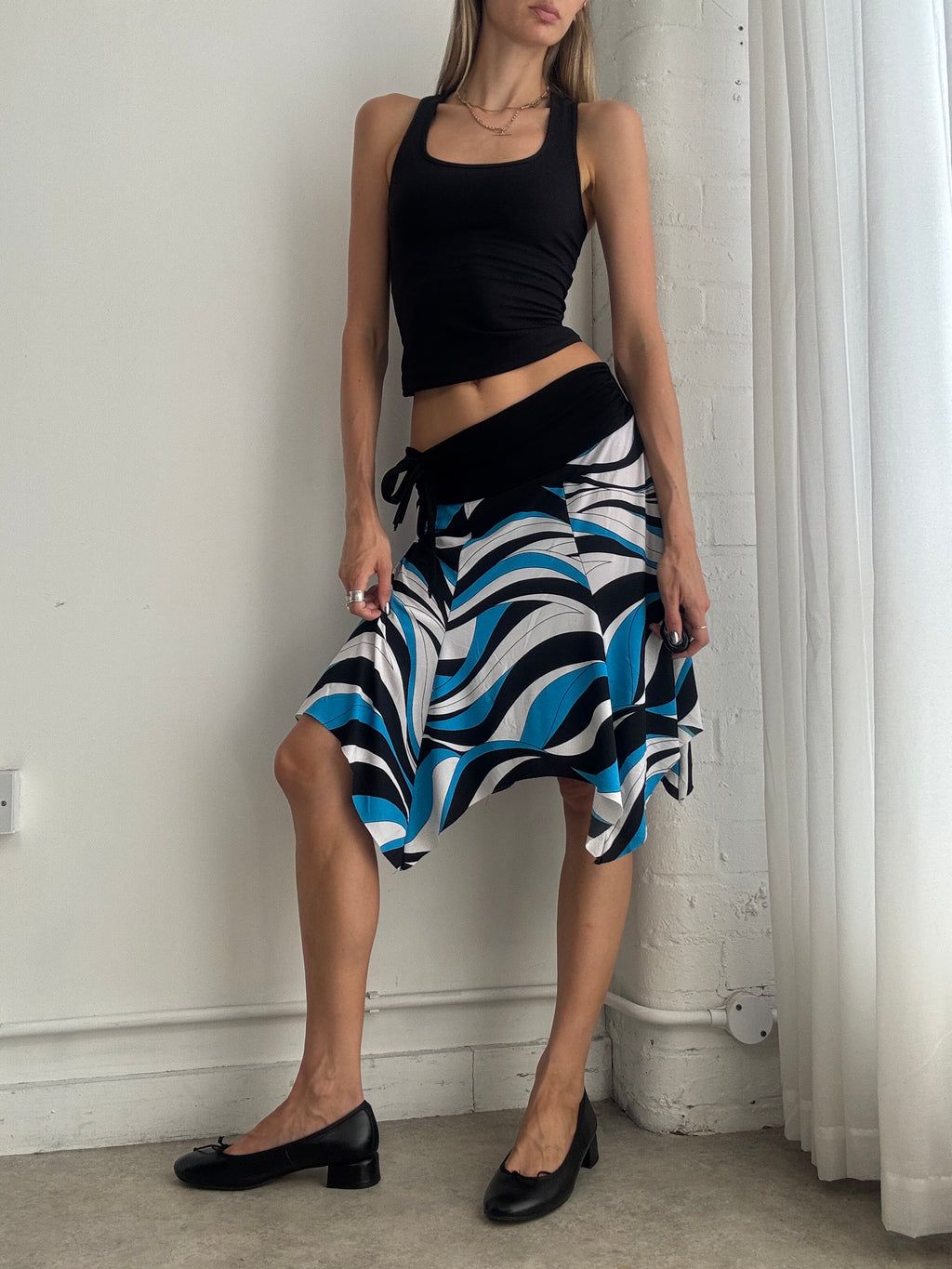 Vintage Y2K Abstract Print Handkerchief Midi Skirt – Blue Black Asymmetric Skirt - Size S