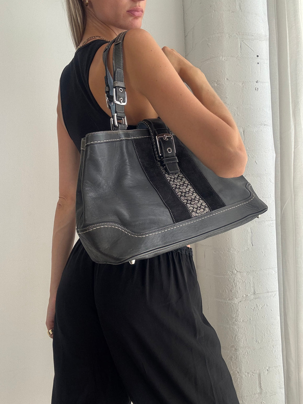 Vintage Y2K Coach Leather Shoulder Bag – Black Leather & Monogram Stripe Tote