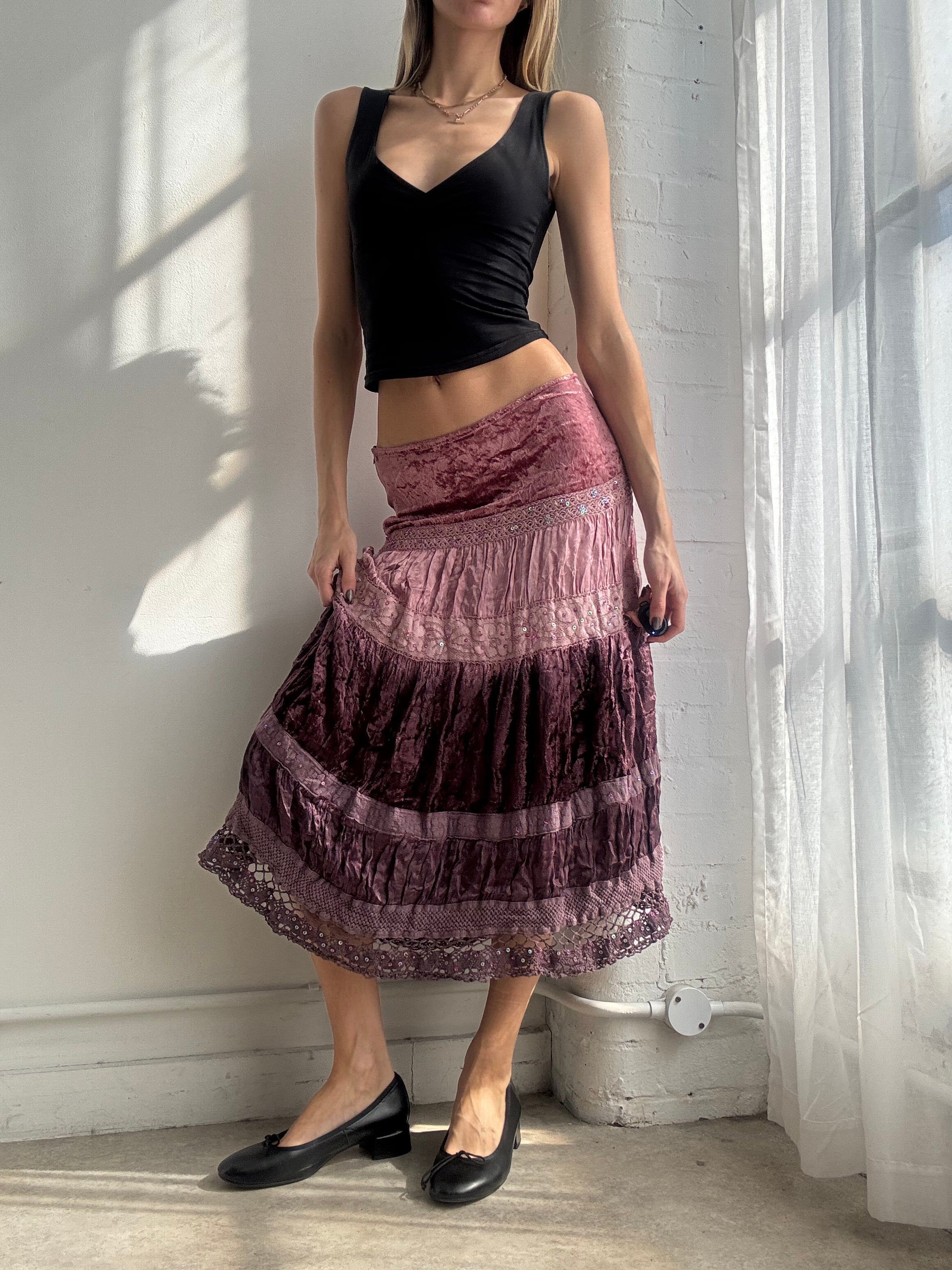 Vintage Y2K pink ombré tiered velvet & lace midi skirt