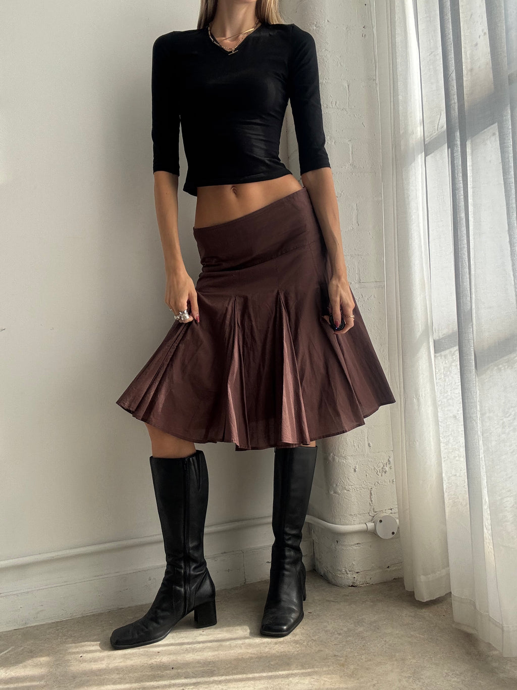 Vintage Y2K Brown Pleated Low Rise Midi Skirt - Size S