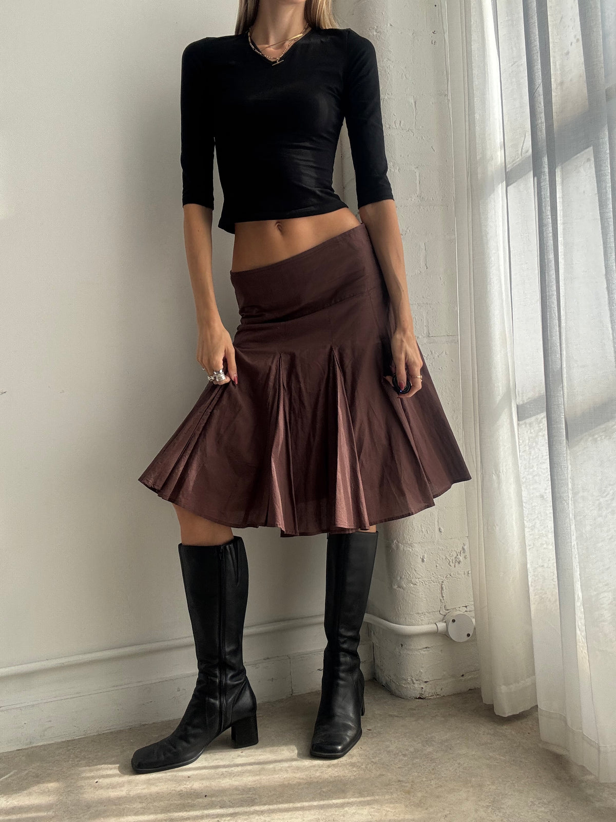 Vintage Y2K Brown Pleated Low Rise Midi Skirt - Size S
