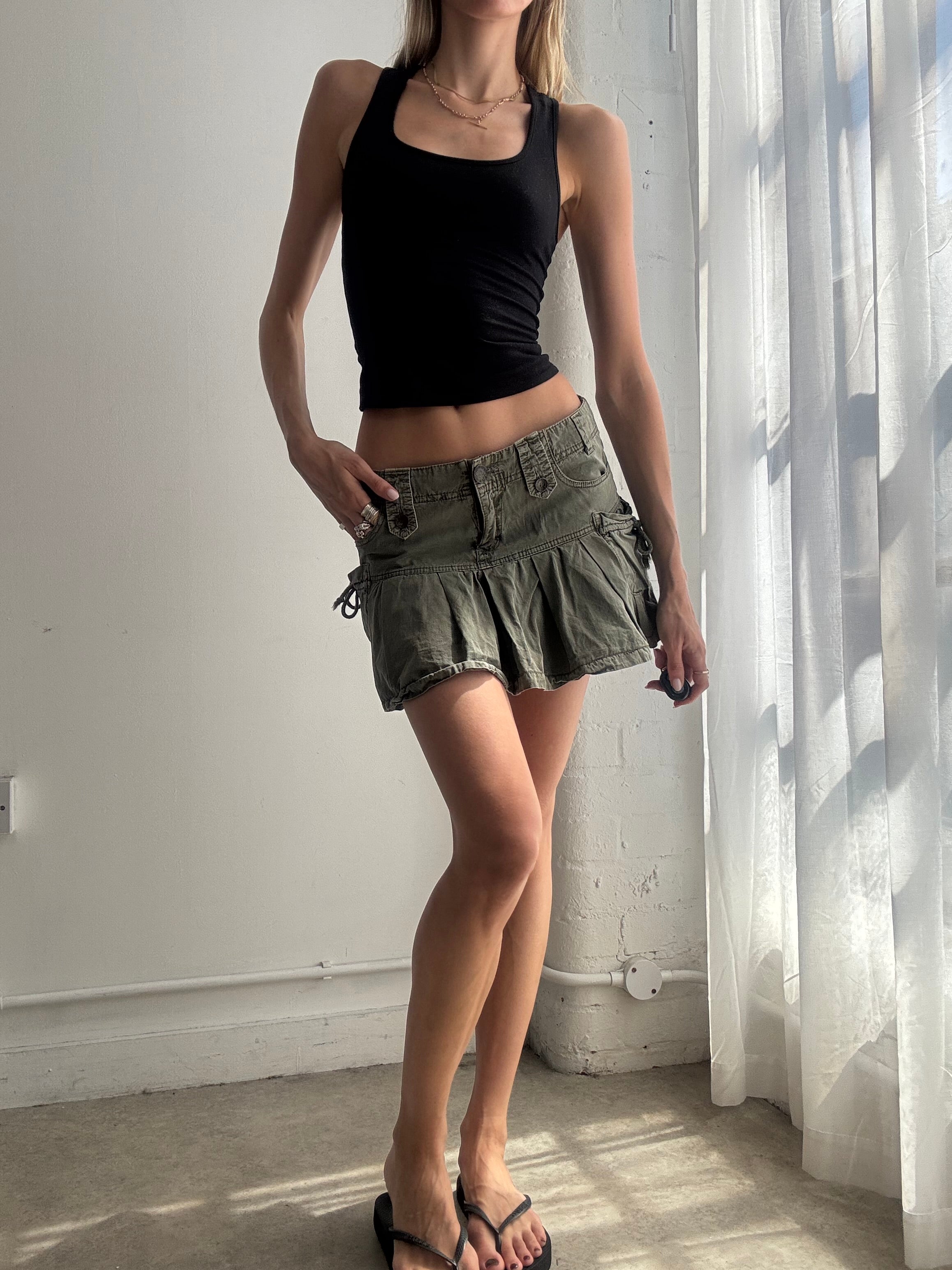 Vintage Khaki Ruffle Mini Skirt Y2K Cargo - Size XS/S