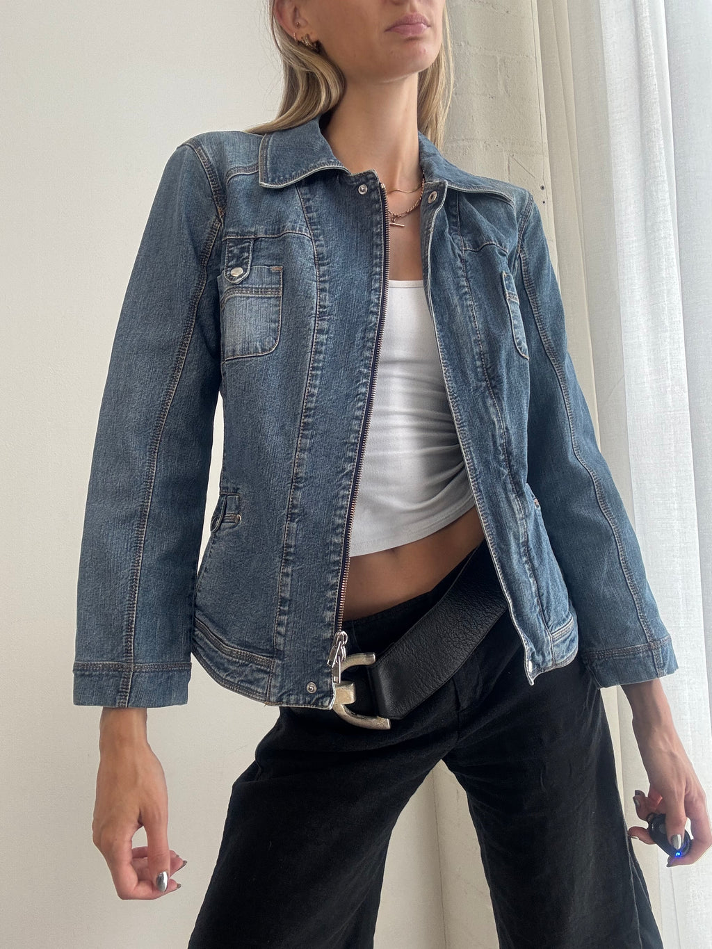 Vintage Fitted Denim Jacket – Blue Zip-Up Jean Jacket Y2K - Size M