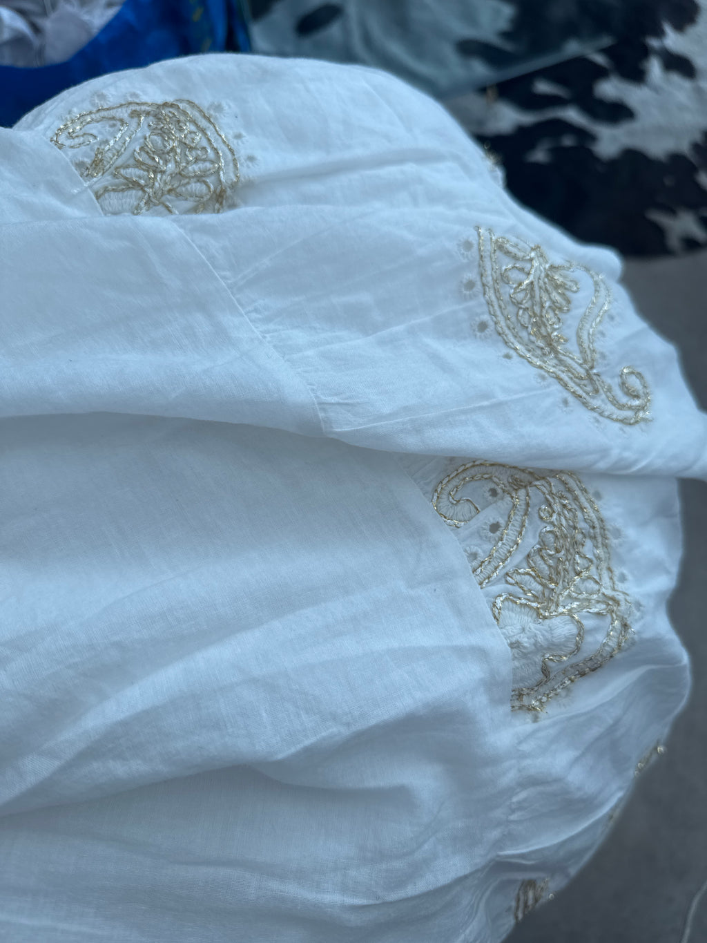 Vintage Y2K White Embroidered Cotton Boho Midi Skirt - Size XS/S
