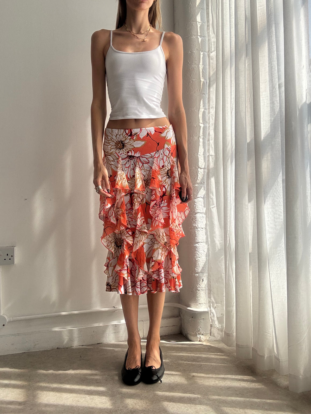 Vintage coral floral ruffle midi skirt - size xs/s