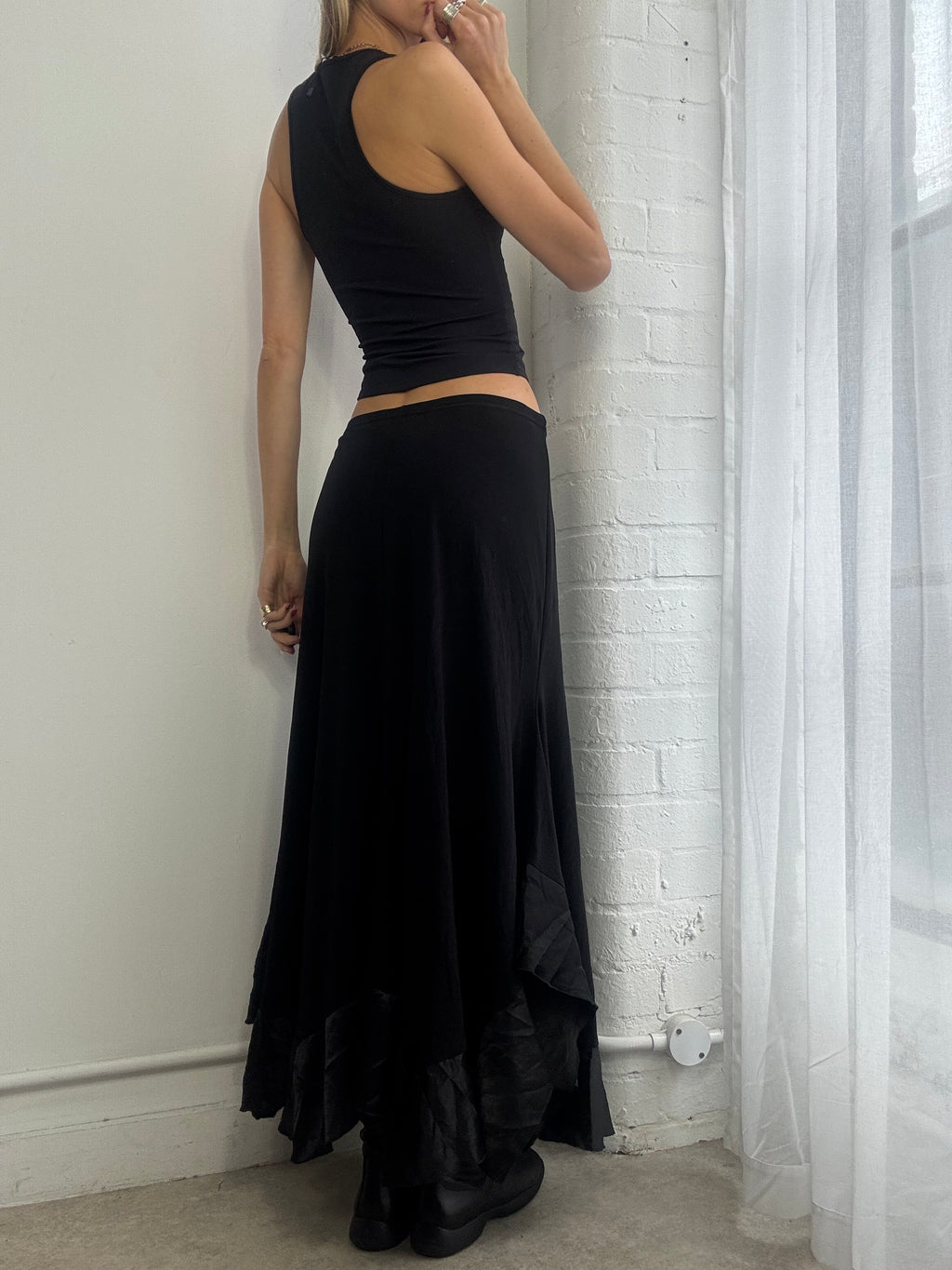 Vintage 90s black maxi ruffle skirt