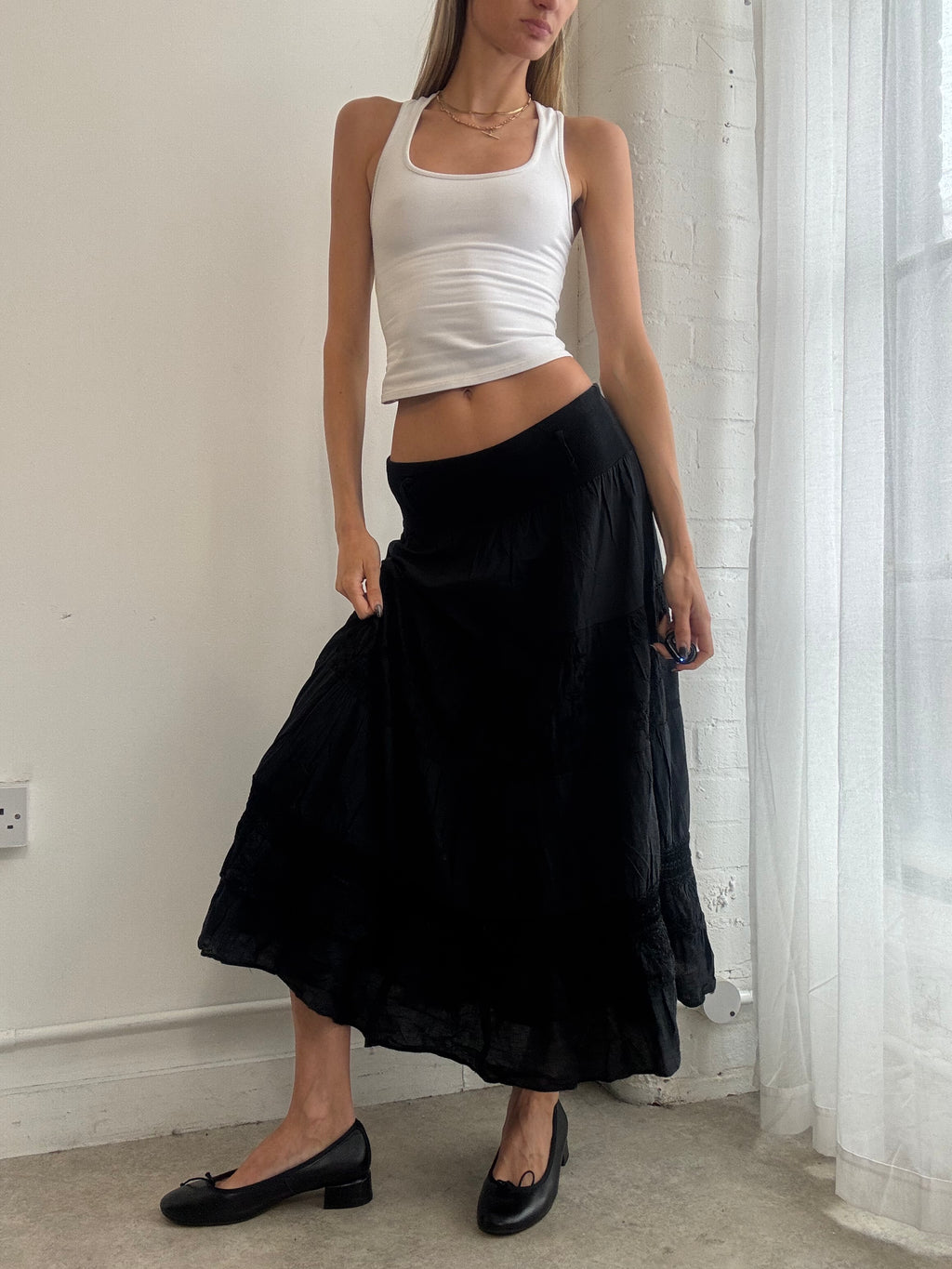 Vintage Y2K black embroidered boho maxi skirt - Size S