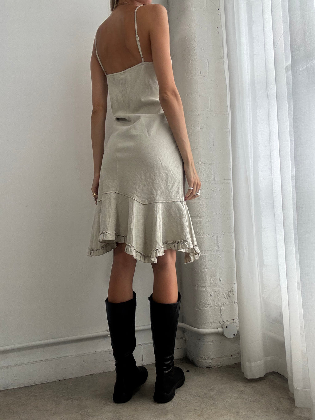 Vintage 90s Cream Ruffle Hem Linen Slip Dress - Size M