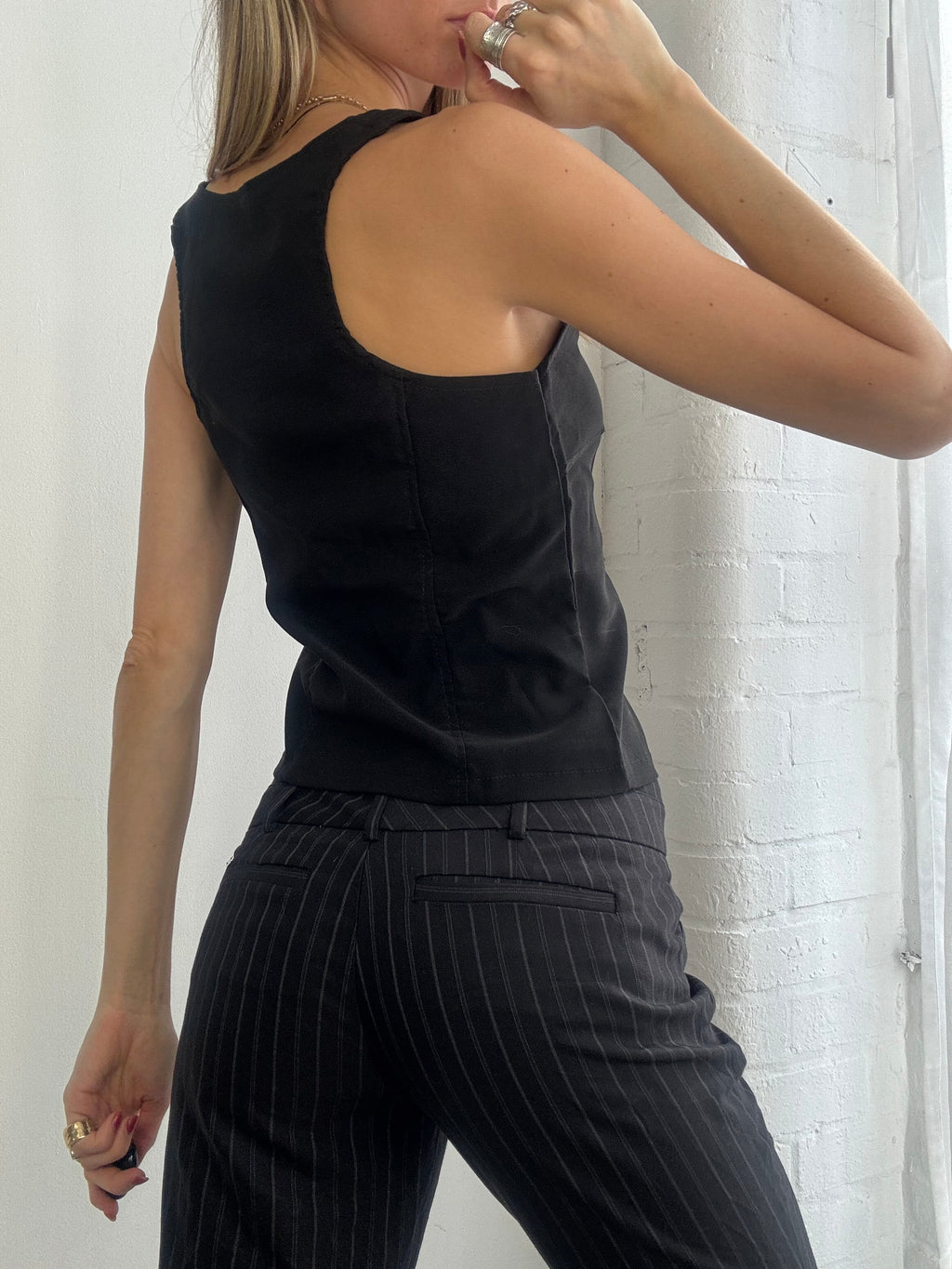 Vintage Y2K black buckle strap cami top