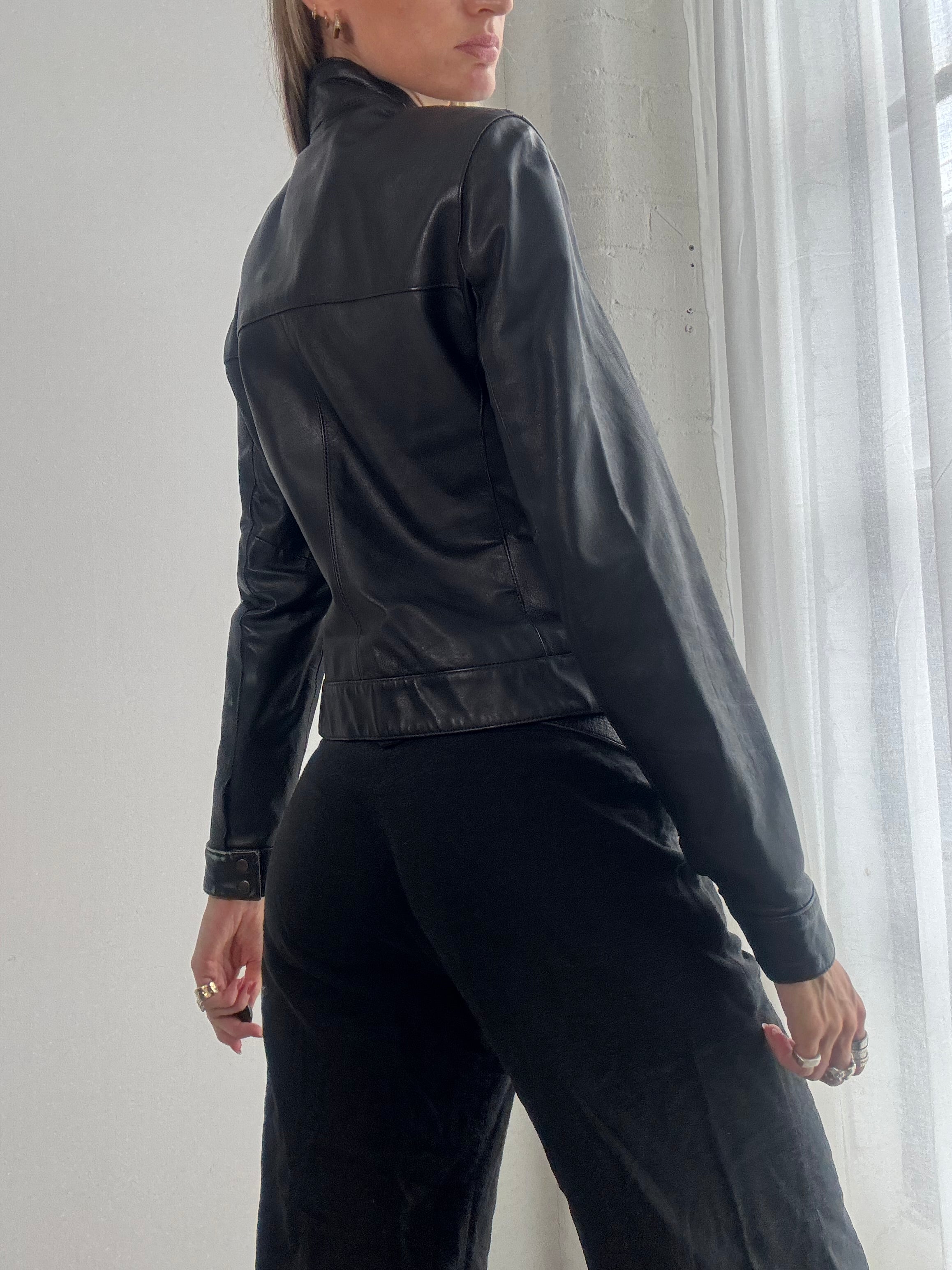 Vintage Y2K Black Leather Fitted Biker Jacket - Size XS