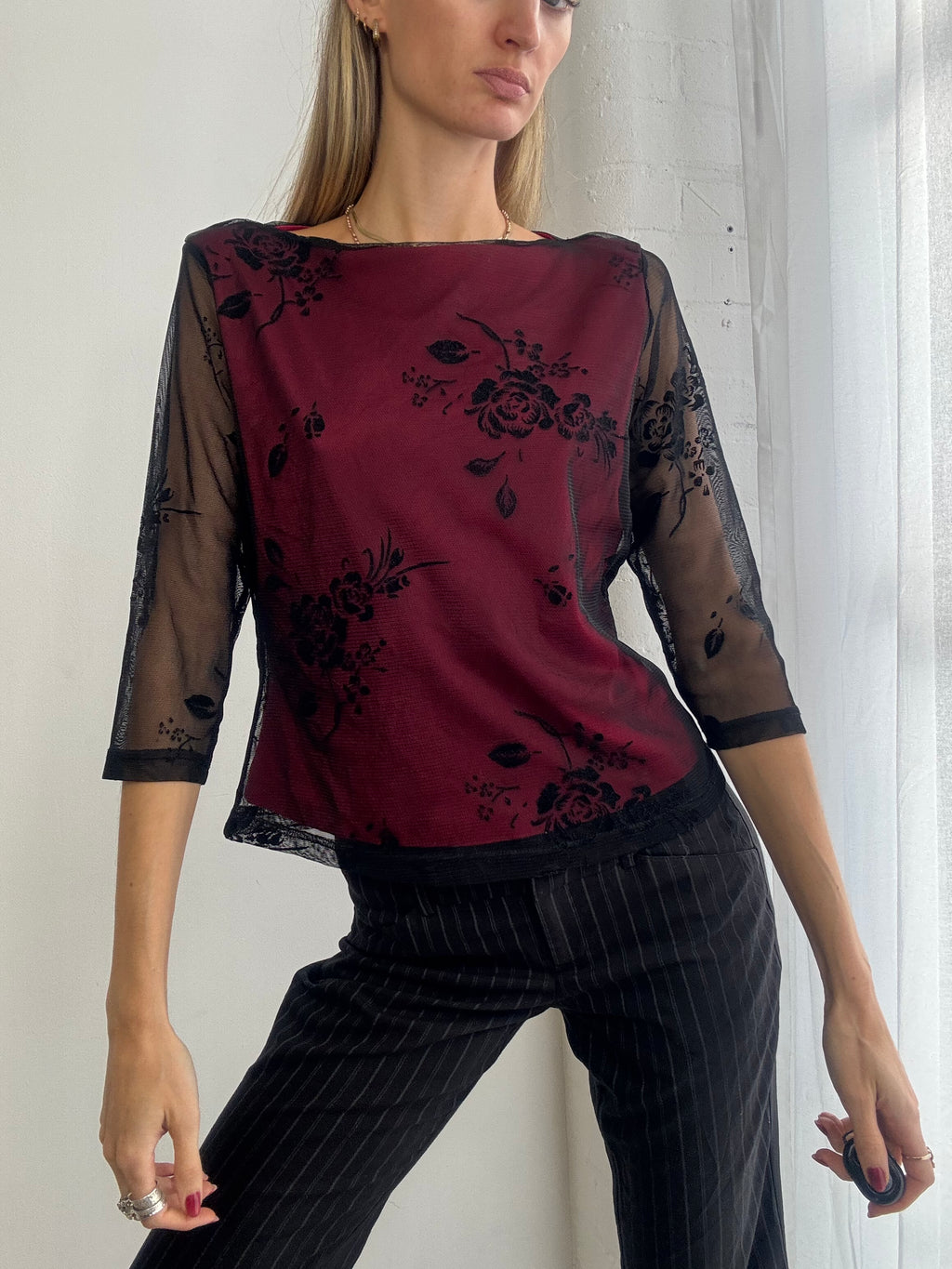 Vintage 90s burgundy mesh 3/4 sleeve top