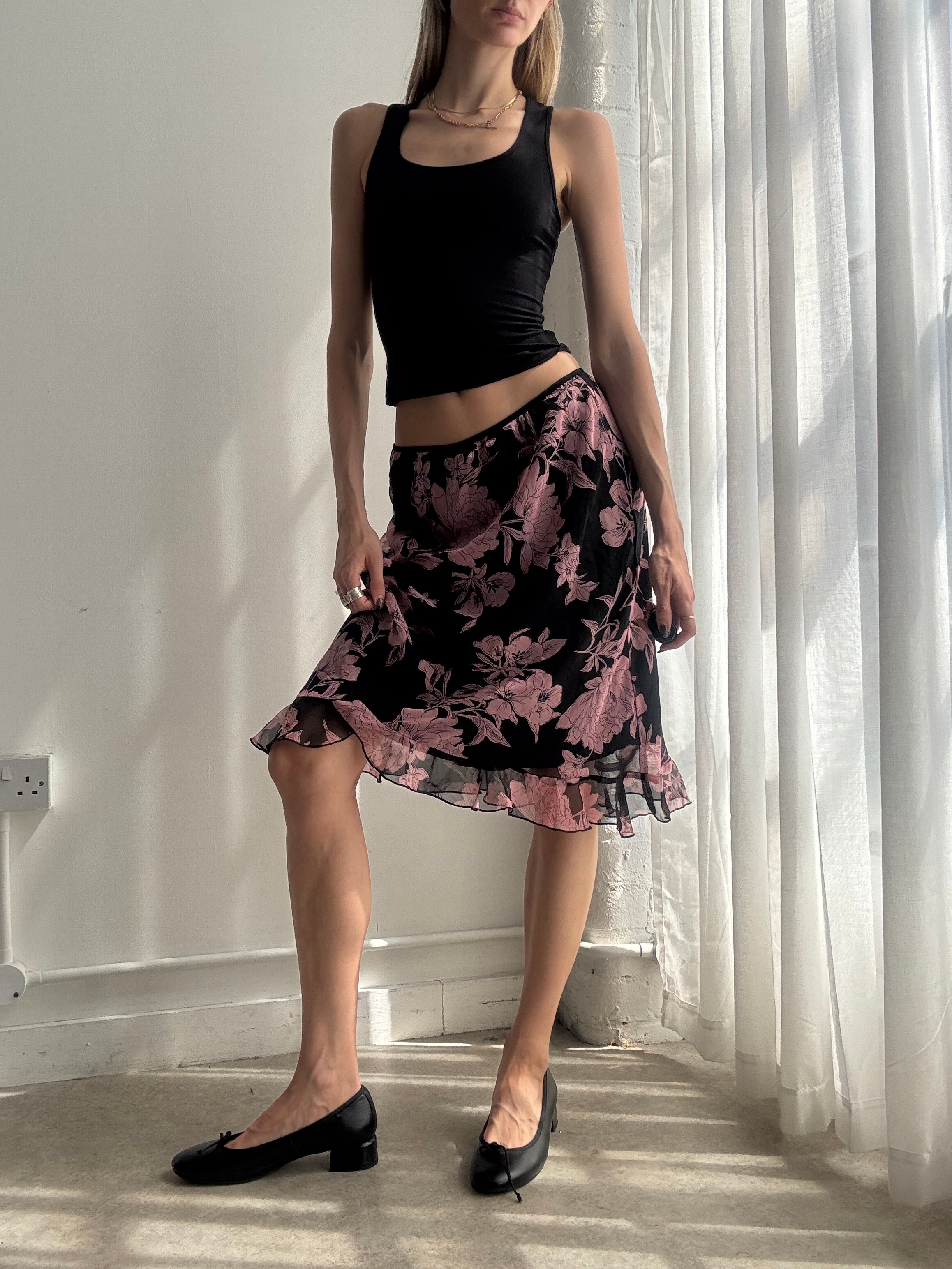 Vintage y2k black floral mesh midi skirt - size XS/S