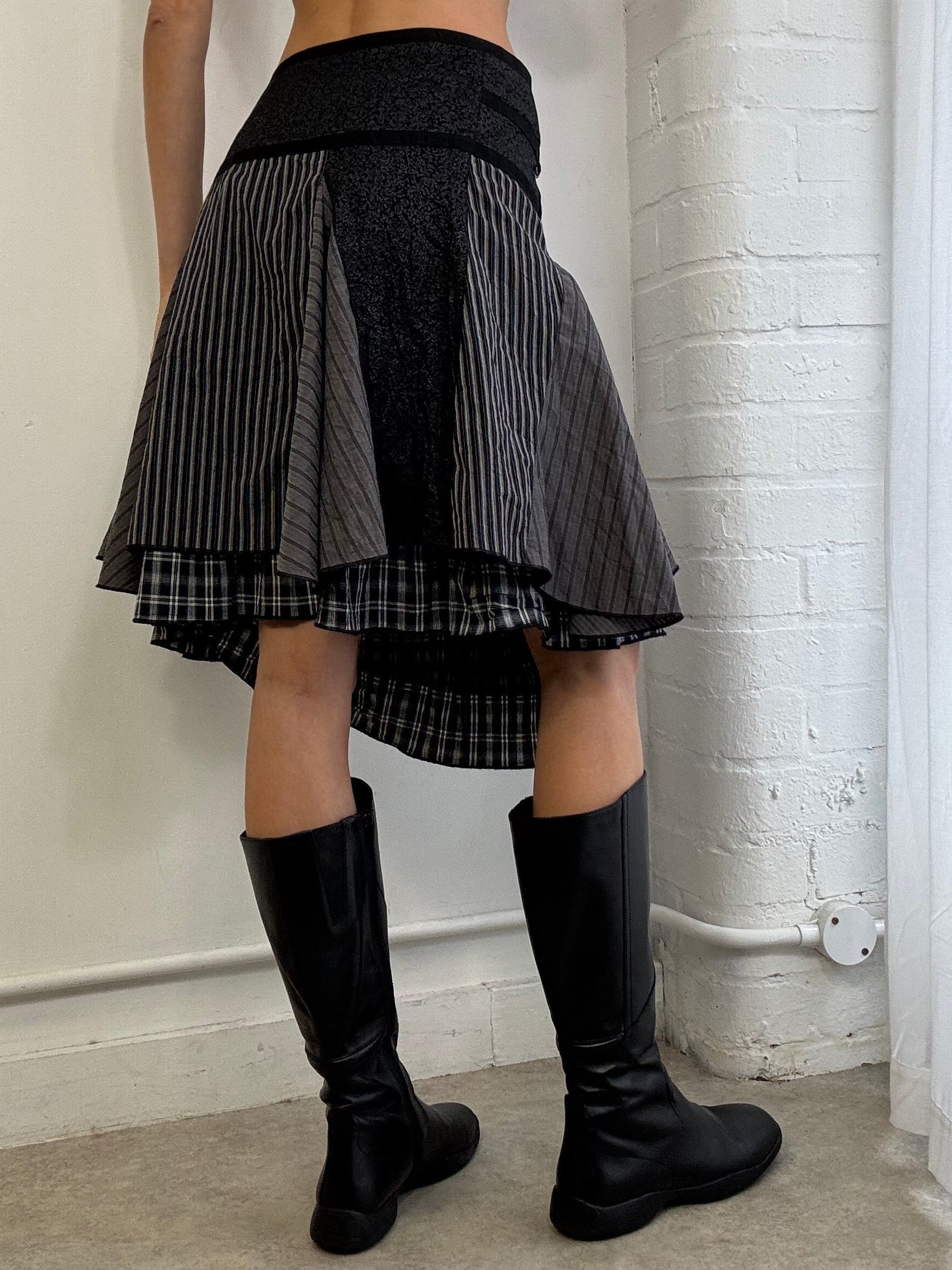 Vintage Y2K pinstripe wrap skirt black