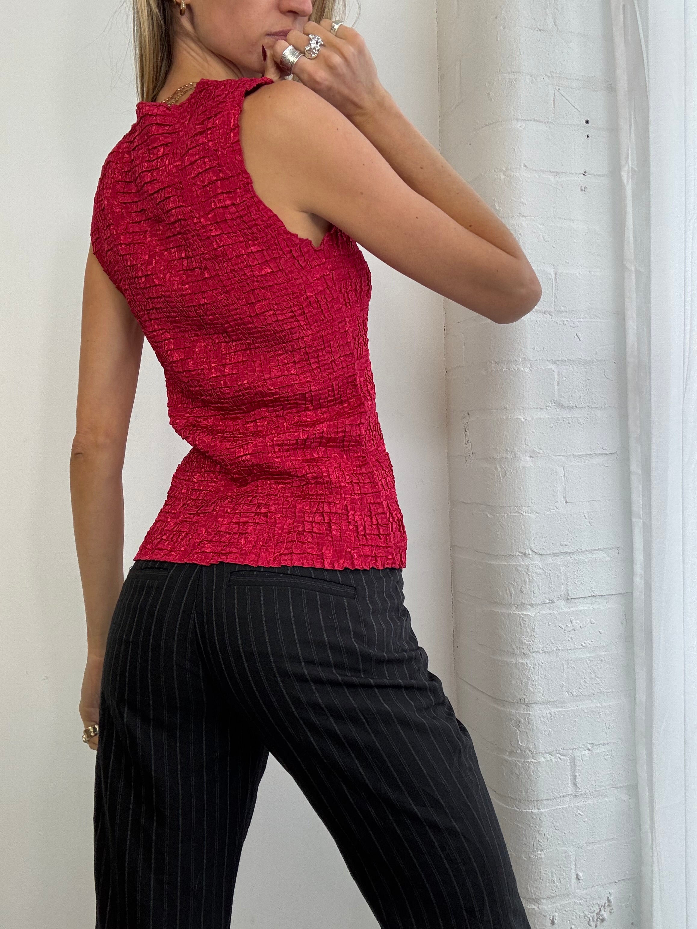 Vintage 90s crinkly tank top