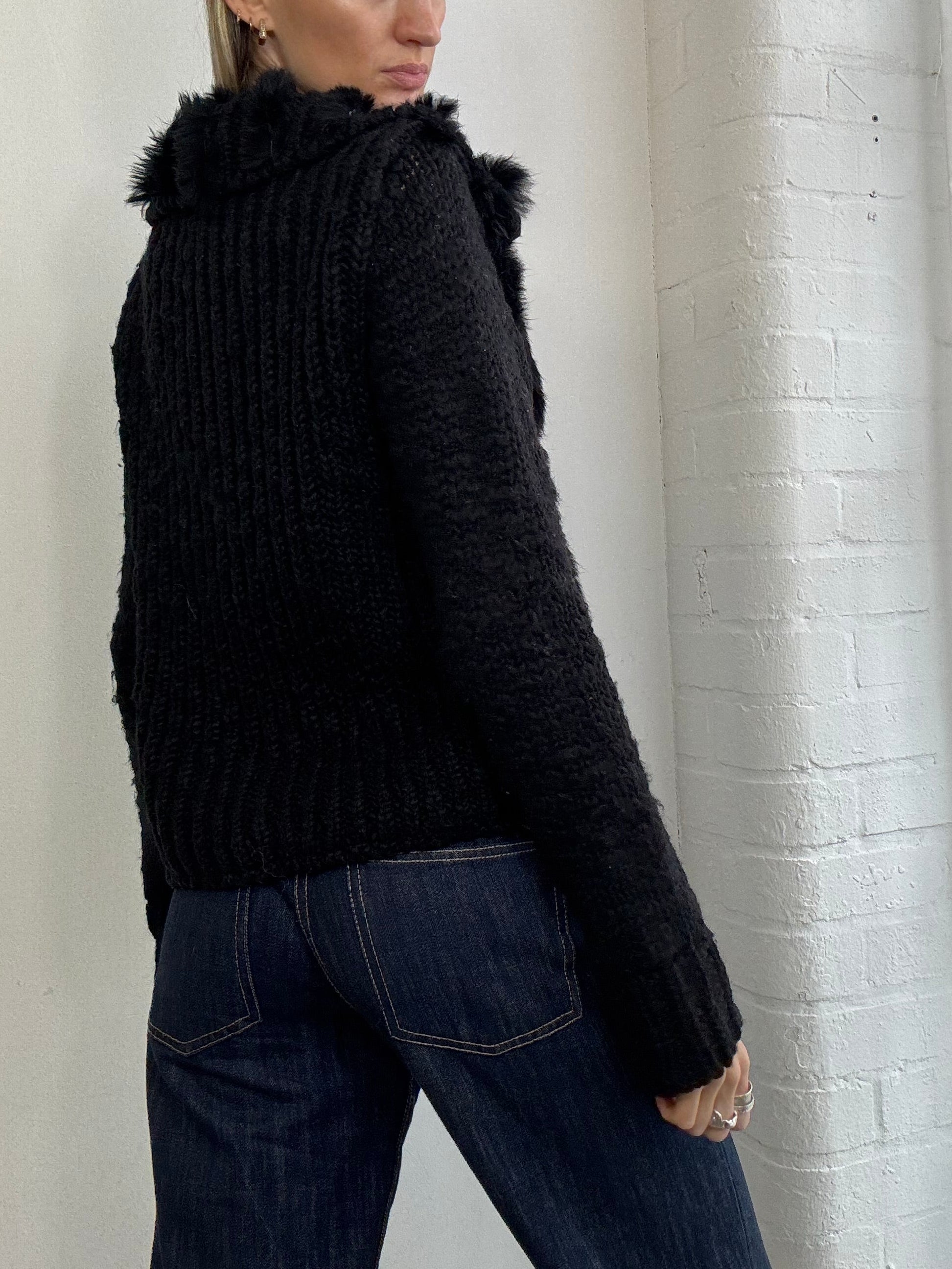 Vintage Y2K zip up real fur jumper black