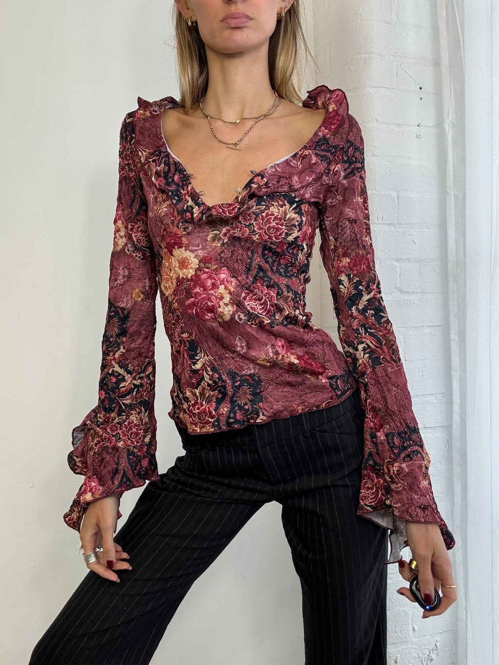 Vintage Y2K floral ruffle top