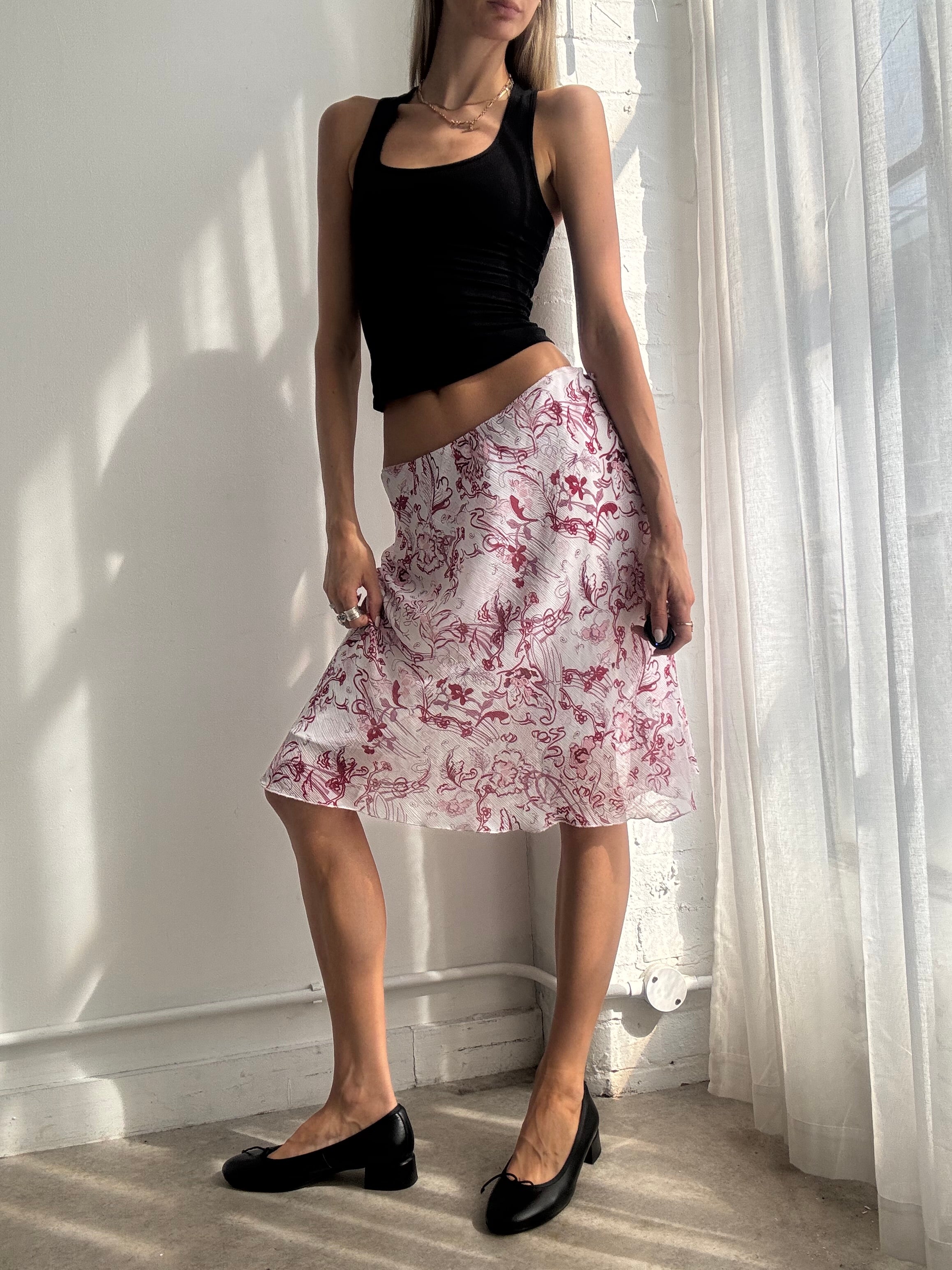 Vintage Y2K Red & White Floral Print Bias Cut Mesh Midi Skirt - Size M/L