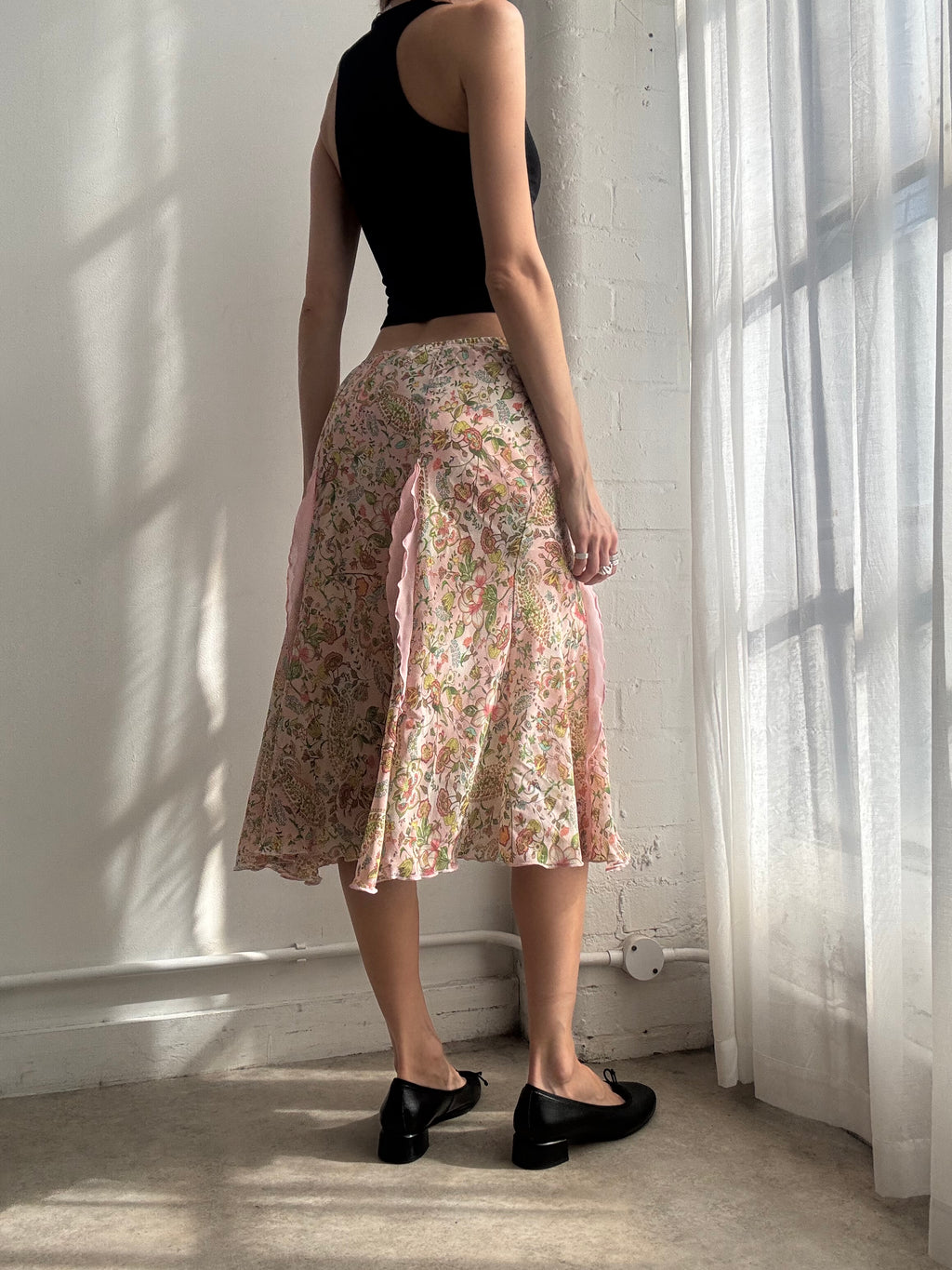Vintage Y2K pink floral ruffle midi skirt
