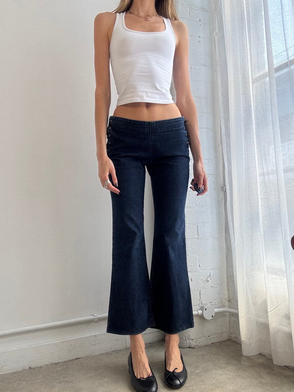 Vintage Y2K dark wash cropped flare jeans - Size S