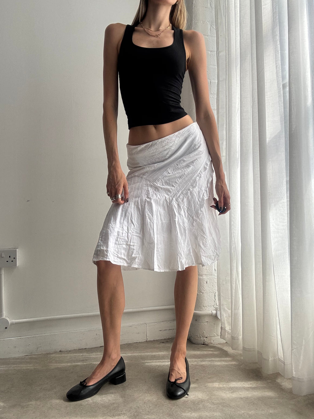 Vintage white ruffle midi skirt - size XS/S