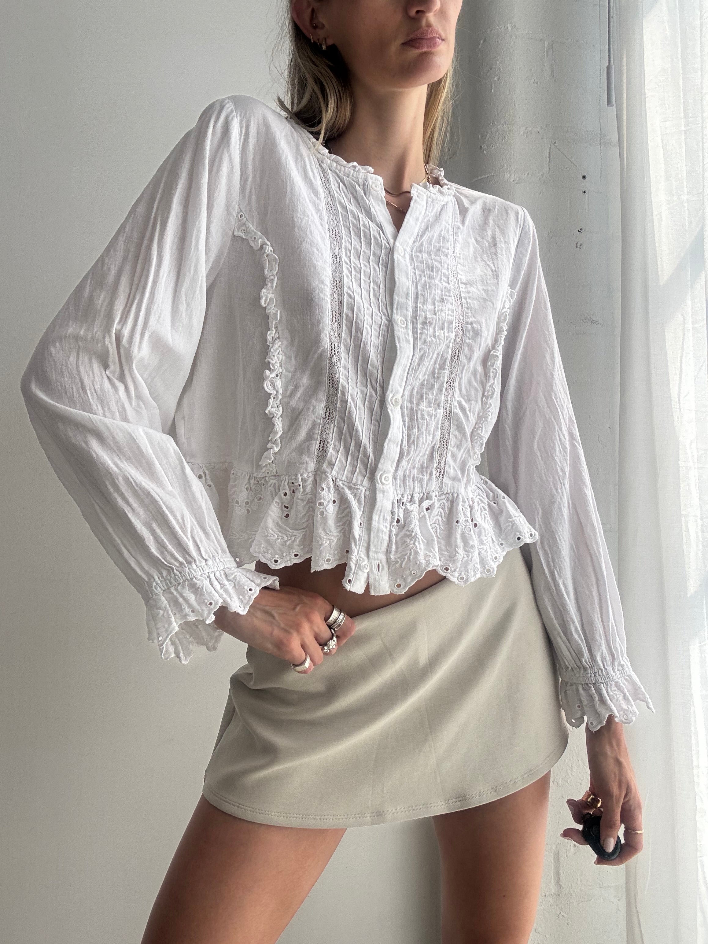 Vintage White Cotton Ruffle Blouse Coquette Fairy Romantic - Size M