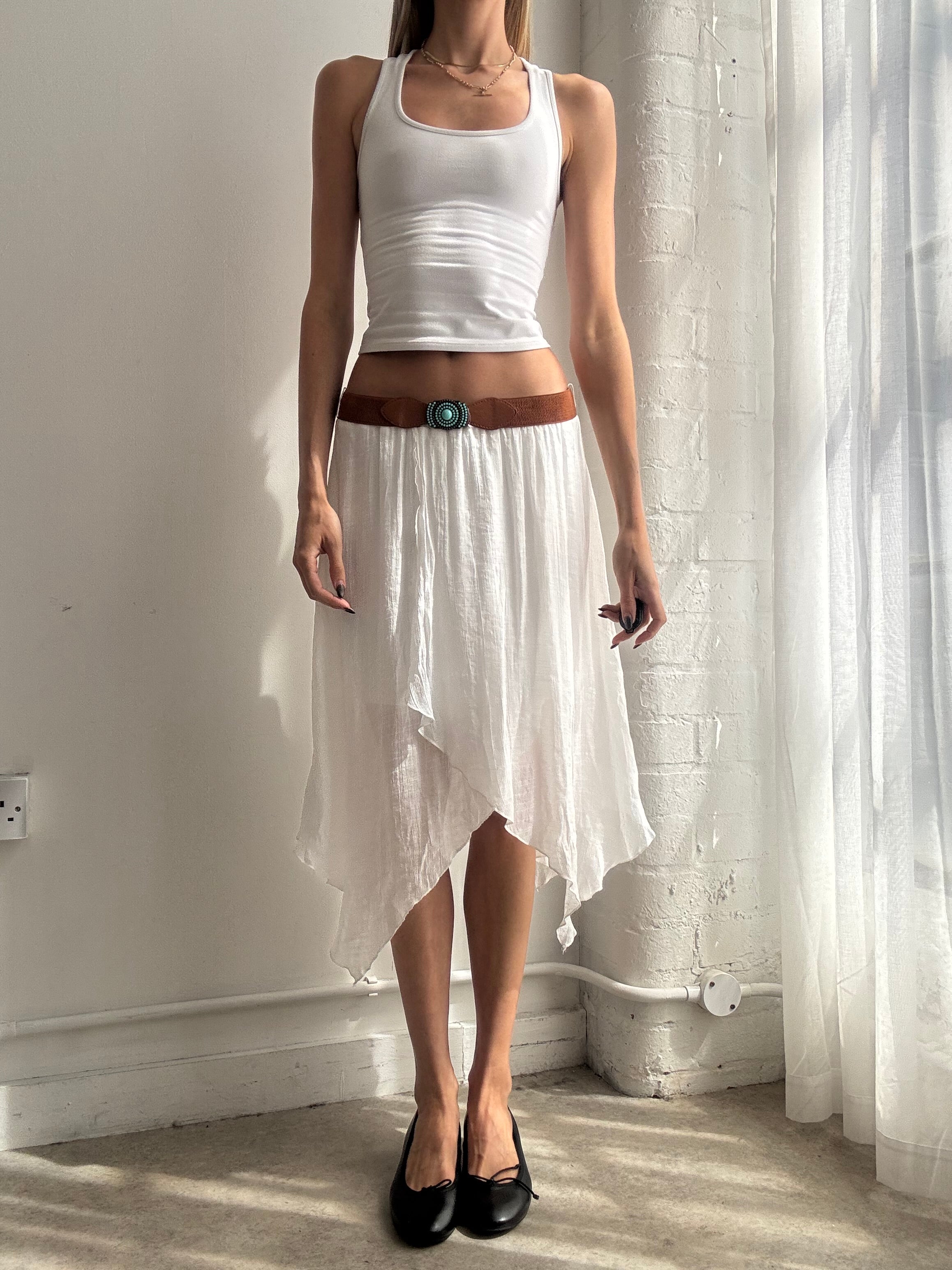 Vintage Y2K white asymmetric hem midi skirt - Size XS/M