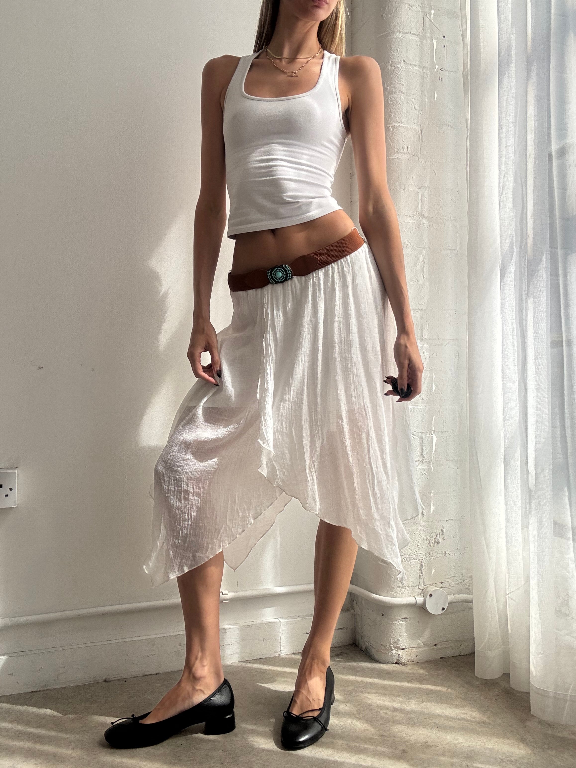 Vintage Y2K white asymmetric hem midi skirt - Size XS/M