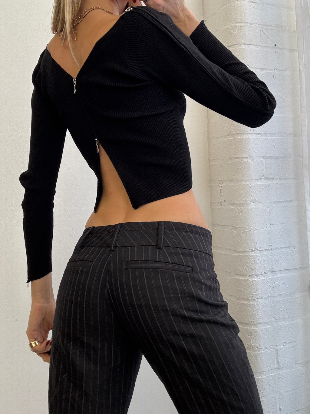 Vintage Y2K dual zip 3/4 sleeve black top