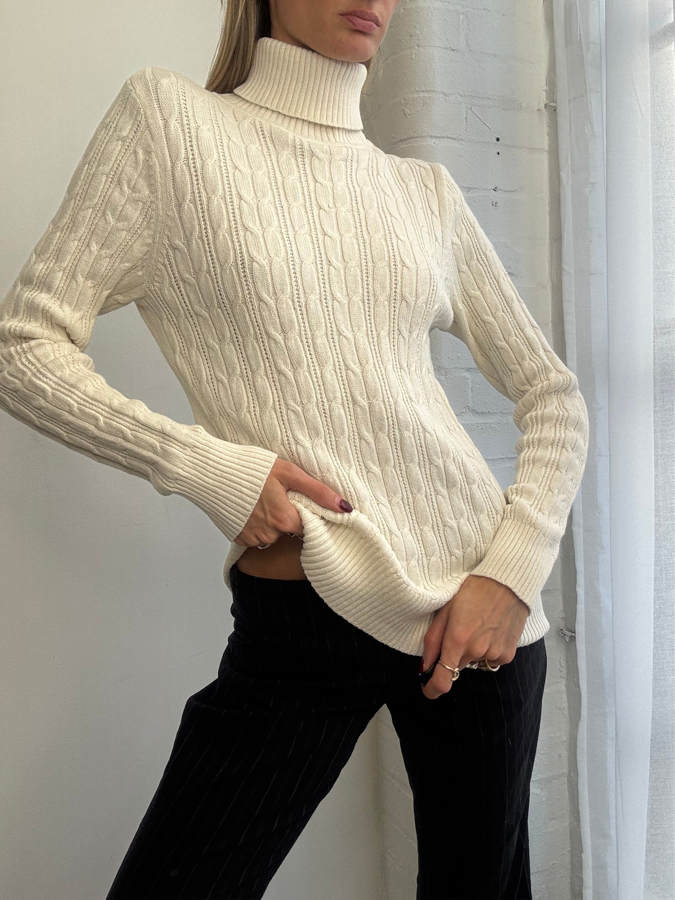 Vintage Y2K white cable knit jumper