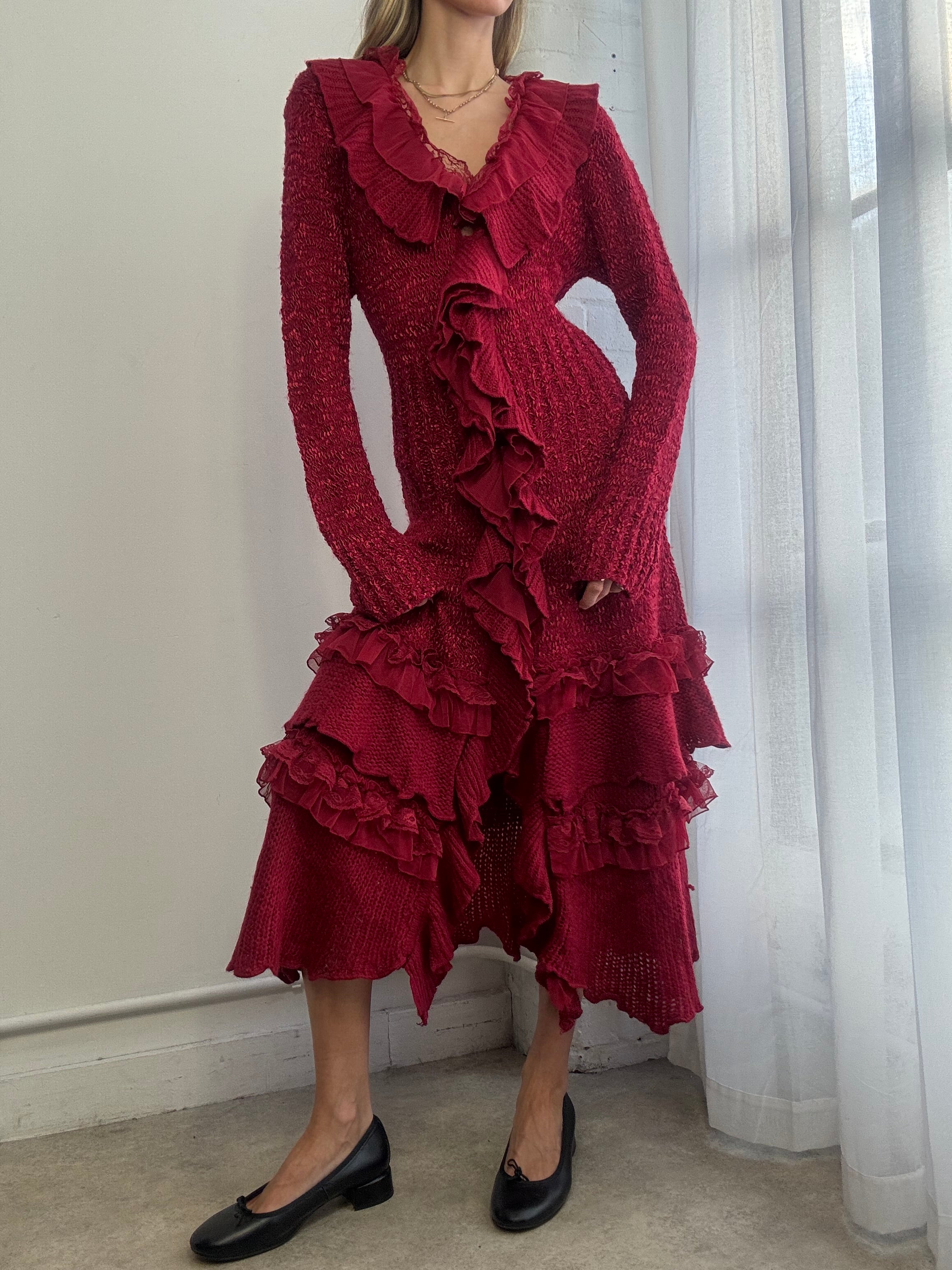 Vintage Y2K knitted cardigan / jumper dress ruffle red
